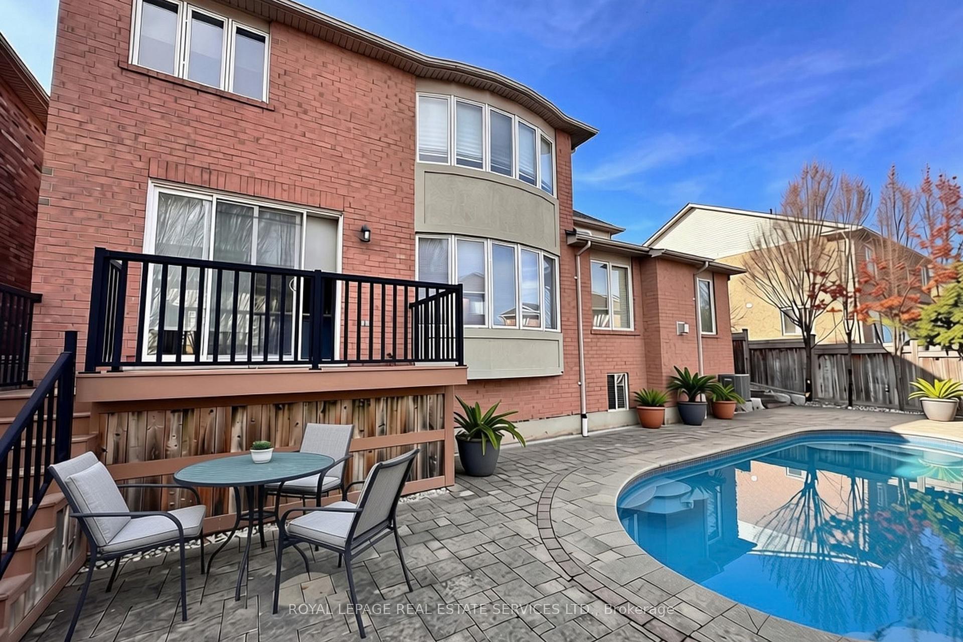 Photo 24 of 2225 Canonridge Circle, Oakville, Westmount — HOMEH