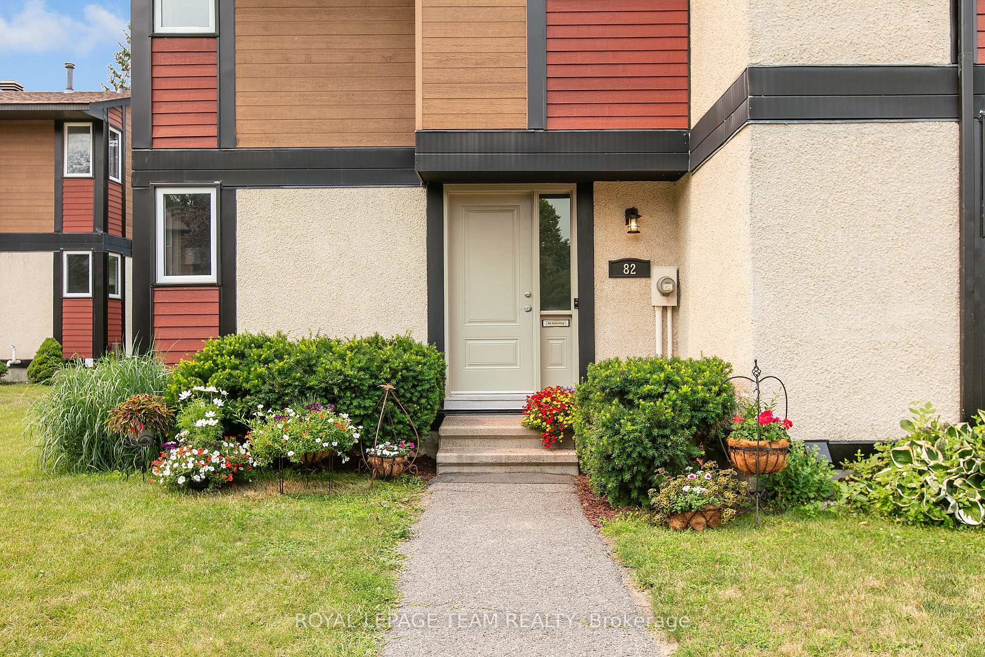 Photo 2 of Unit 68, 82 McClintock Way, Ottawa, Kanata - Katimavik — HOMEH