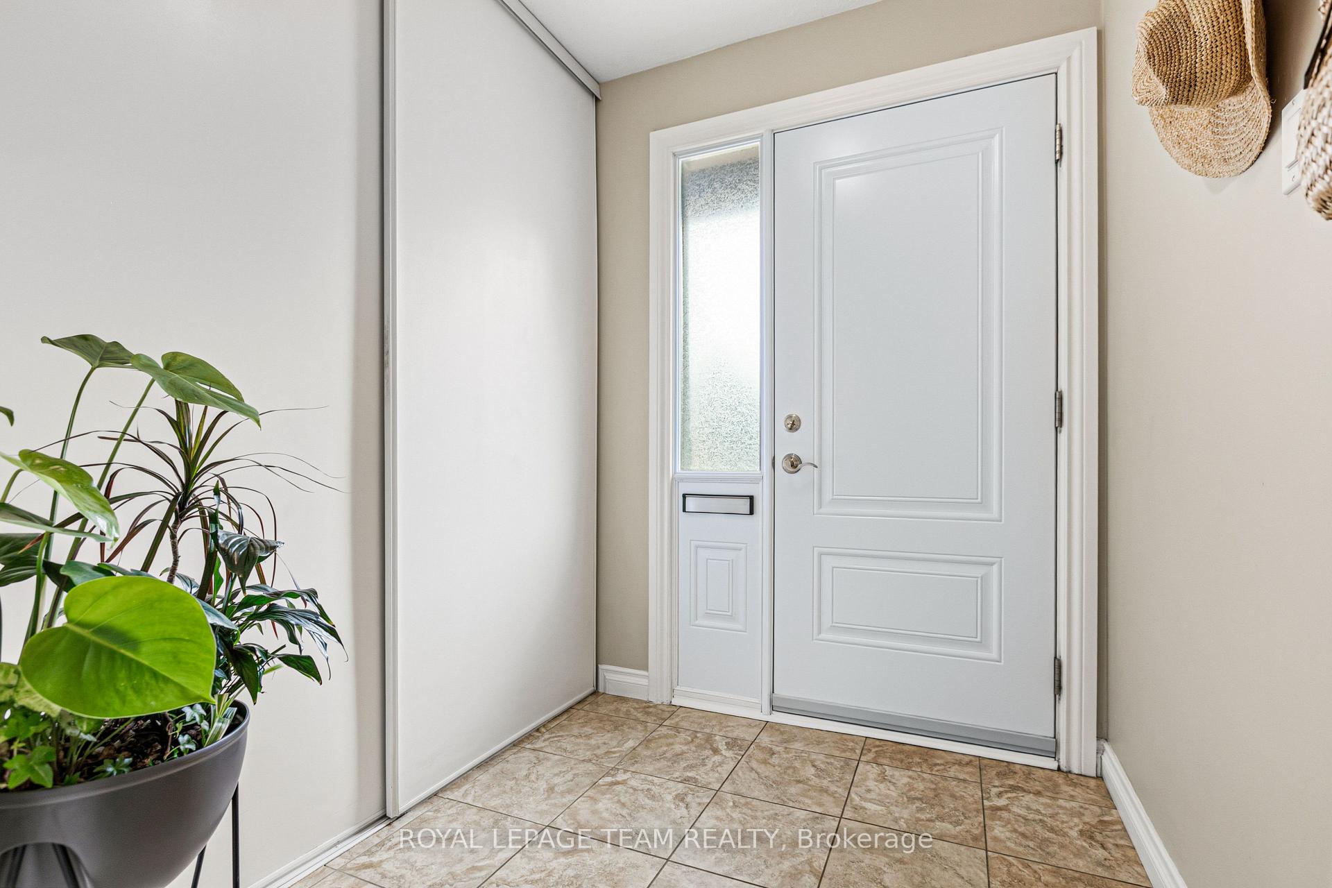 Photo 3 of Unit 68, 82 McClintock Way, Ottawa, Kanata - Katimavik — HOMEH