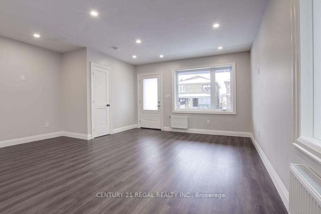 Photo 3 of Unit A, 276 Atlas Avenue, Toronto, Oakwood Village — HOMEH