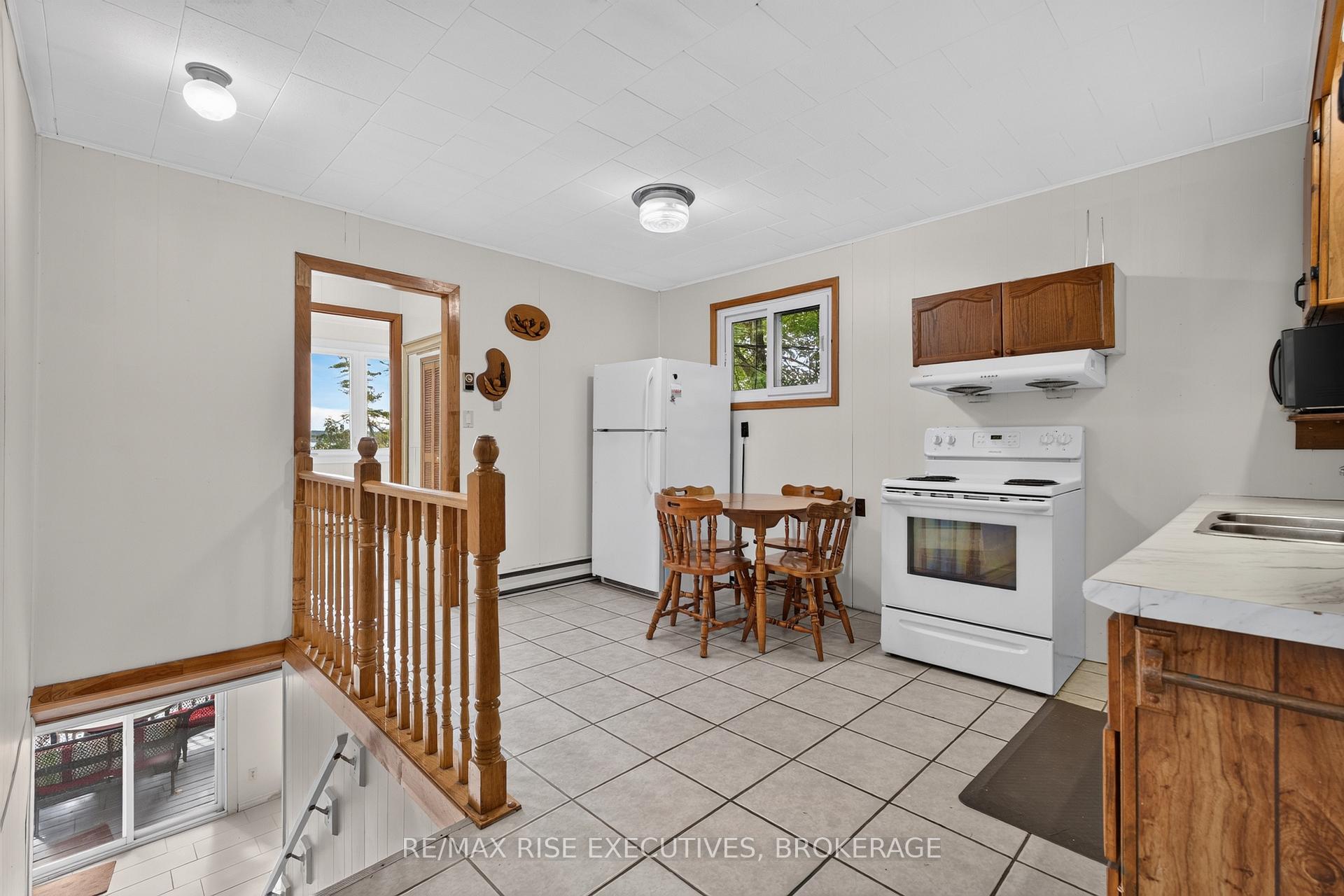 Photo 14 of 638 Derbyshire Point Lane, Athens, R of Yonge & Escott Twp — HOMEH