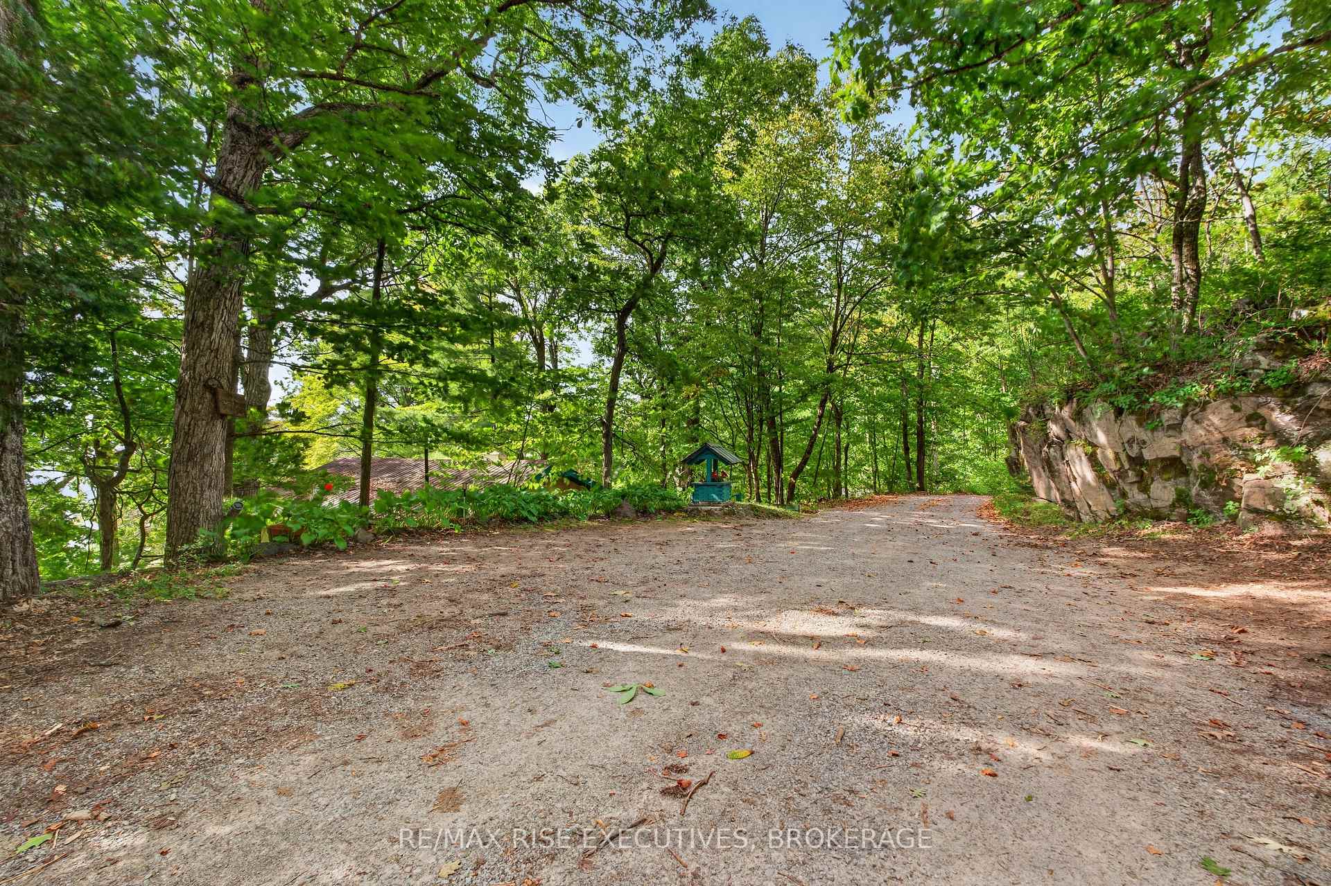 Photo 38 of 638 Derbyshire Point Lane, Athens, R of Yonge & Escott Twp — HOMEH