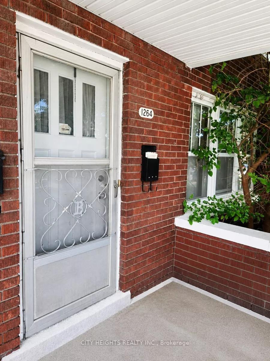 Photo of Unit #2, 1264 Elsmere Avenue