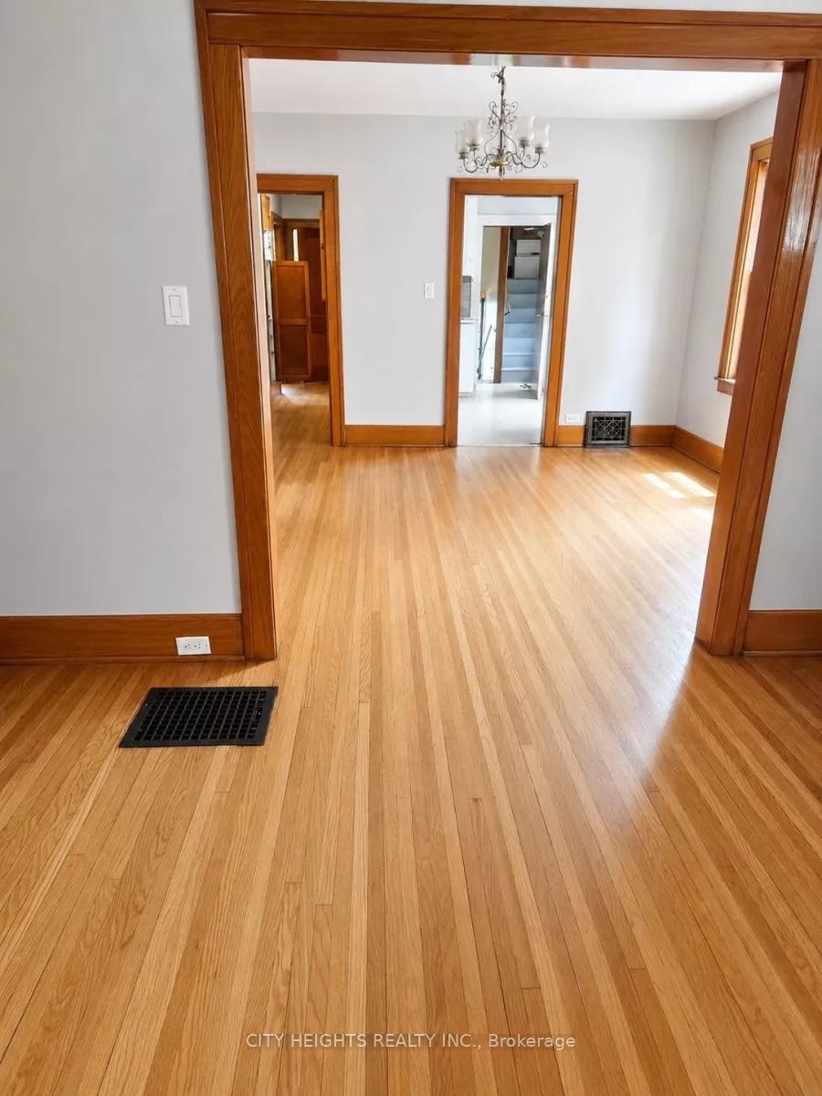 Photo 8 of Unit #2, 1264 Elsmere Avenue, Windsor, Walkerville — HOMEH