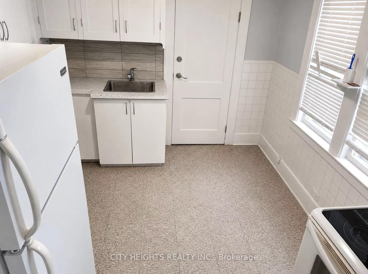 Photo 12 of Unit #2, 1264 Elsmere Avenue, Windsor, Walkerville — HOMEH