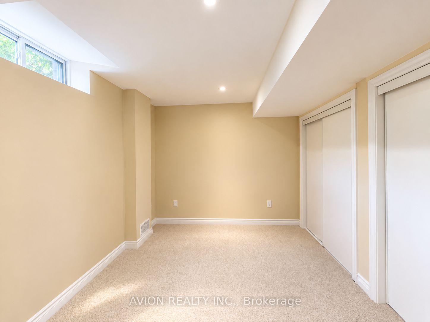 Photo 18 of 1392 Pinecliff Road, Oakville, West Oak Trails — HOMEH