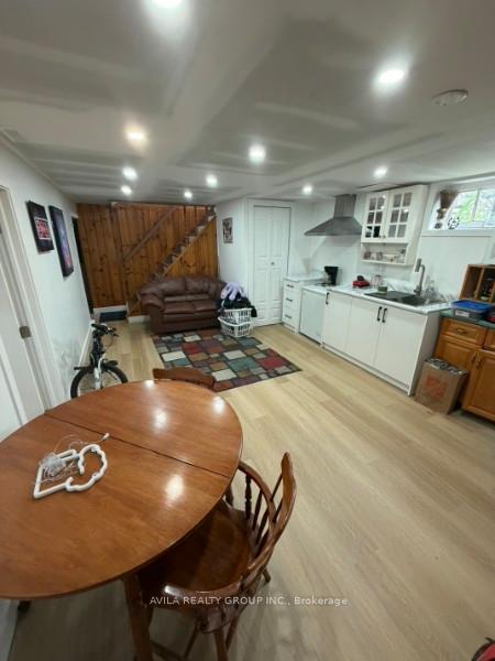 Photo 12 of 20 Horner Street, Brantford, Henderson-Sky Acres — HOMEH