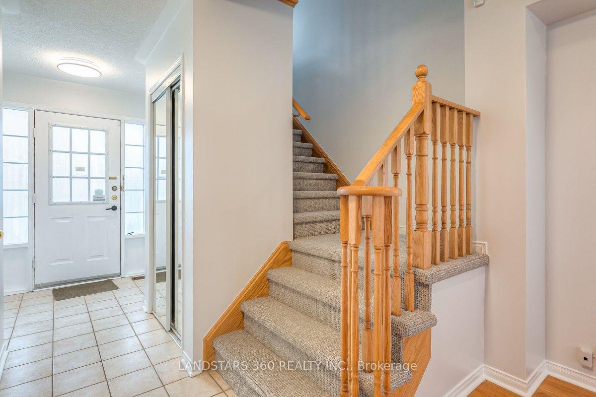 Photo 20 of 11 Wilket Creek Road, Toronto, Flemingdon Park — HOMEH