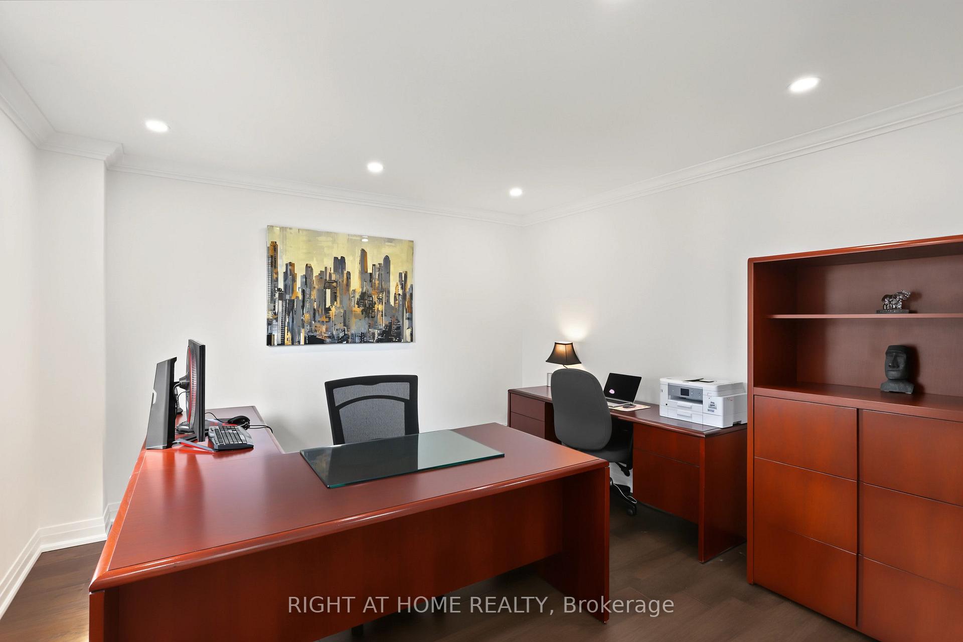 Photo 7 of 11 Harrowsmith Place, Richmond Hill, Oak Ridges — HOMEH