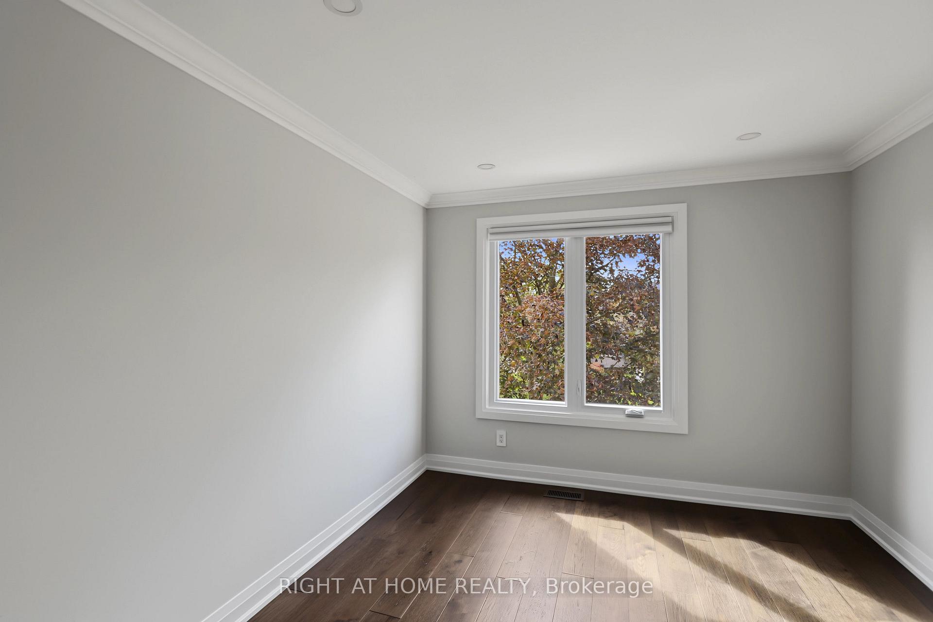 Photo 26 of 11 Harrowsmith Place, Richmond Hill, Oak Ridges — HOMEH