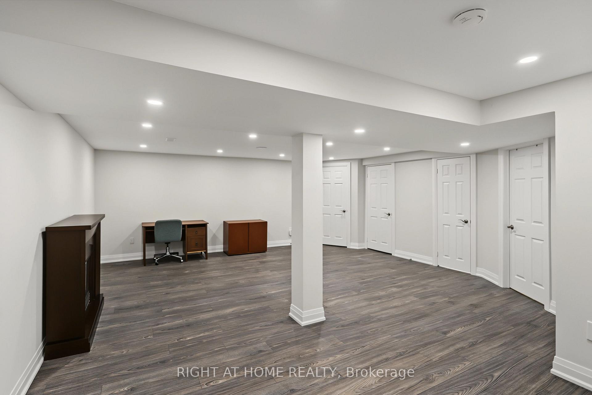 Photo 38 of 11 Harrowsmith Place, Richmond Hill, Oak Ridges — HOMEH