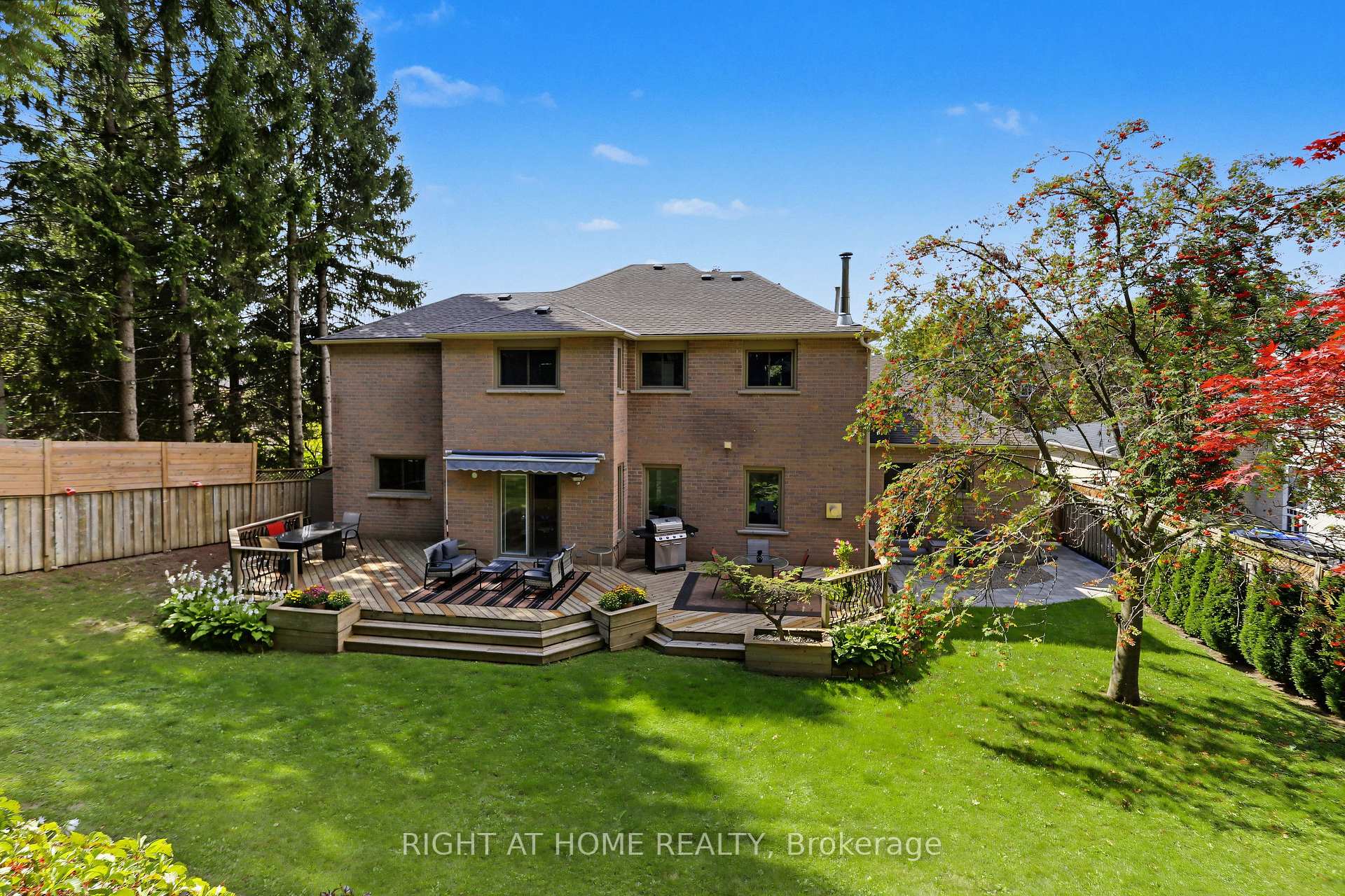 Photo 48 of 11 Harrowsmith Place, Richmond Hill, Oak Ridges — HOMEH
