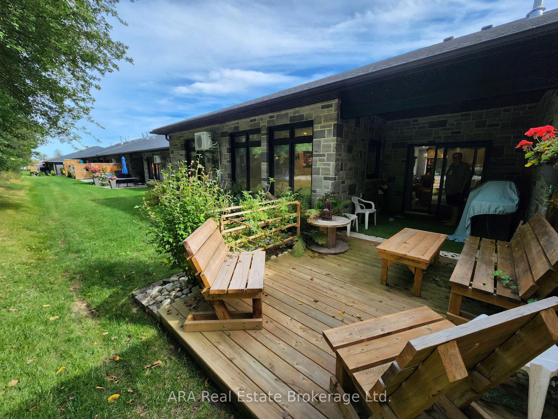 Photo of Unit 30, 410 Ridge Road