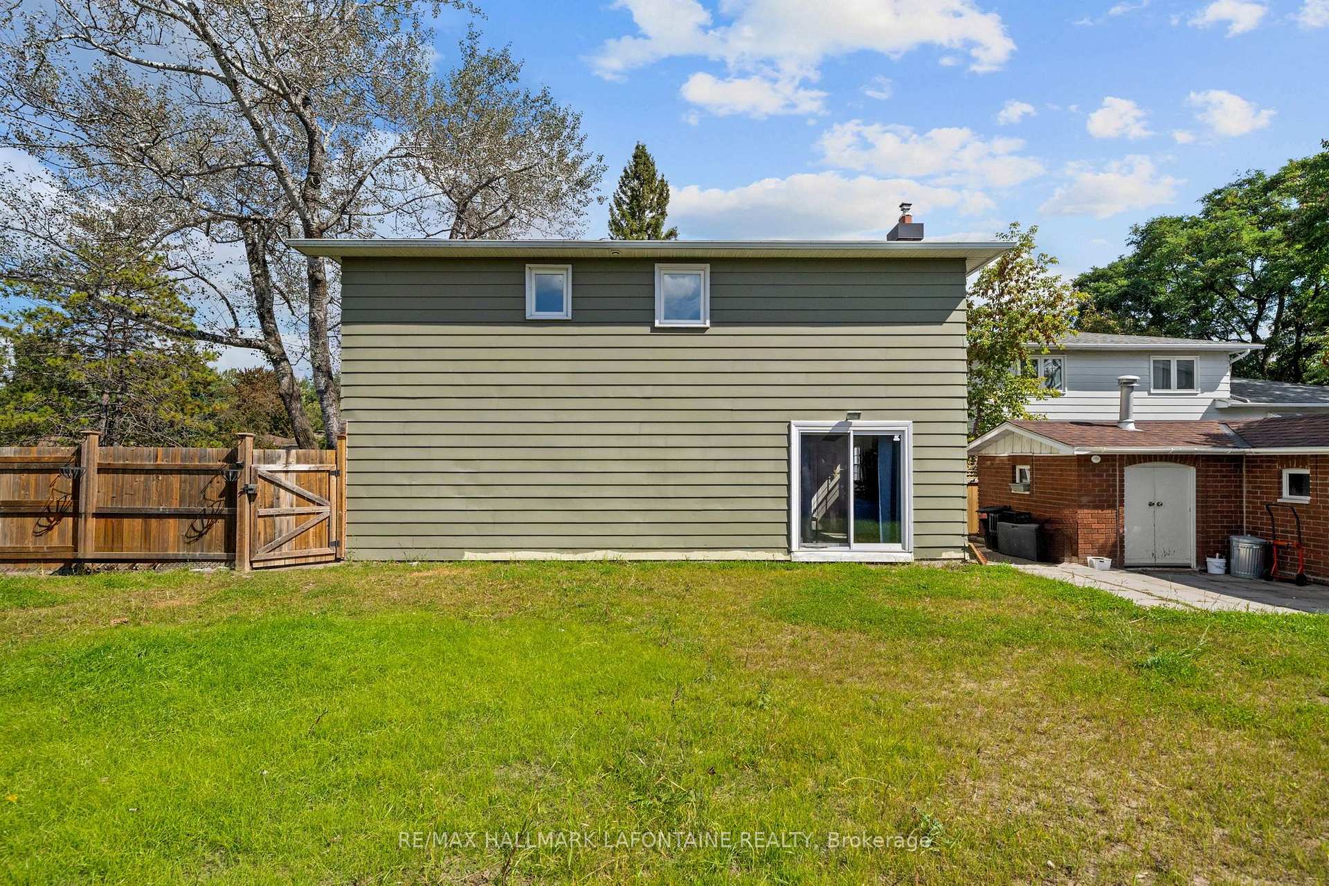 Photo 43 of 37 Red Maple Crescent, Ottawa, Blackburn Hamlet — HOMEH