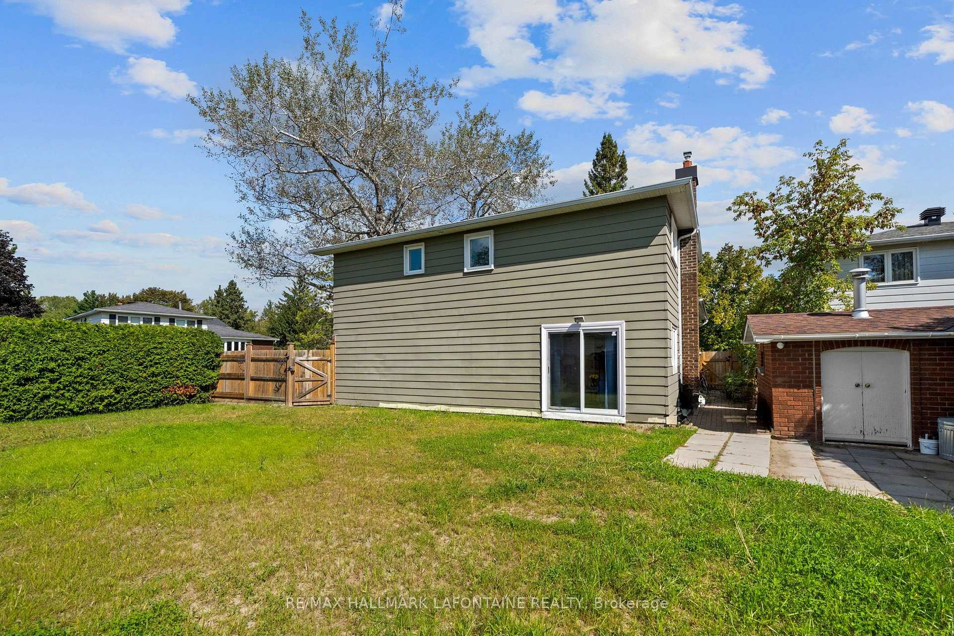Photo 44 of 37 Red Maple Crescent, Ottawa, Blackburn Hamlet — HOMEH