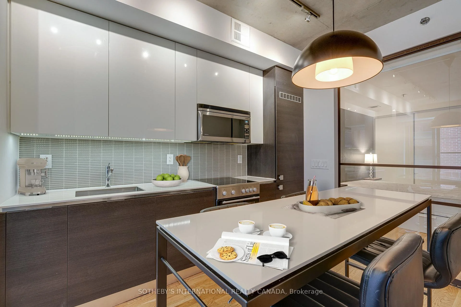 Photo 8 of Unit 308, 8 Dovercourt Road, Toronto, Little Portugal — HOMEH