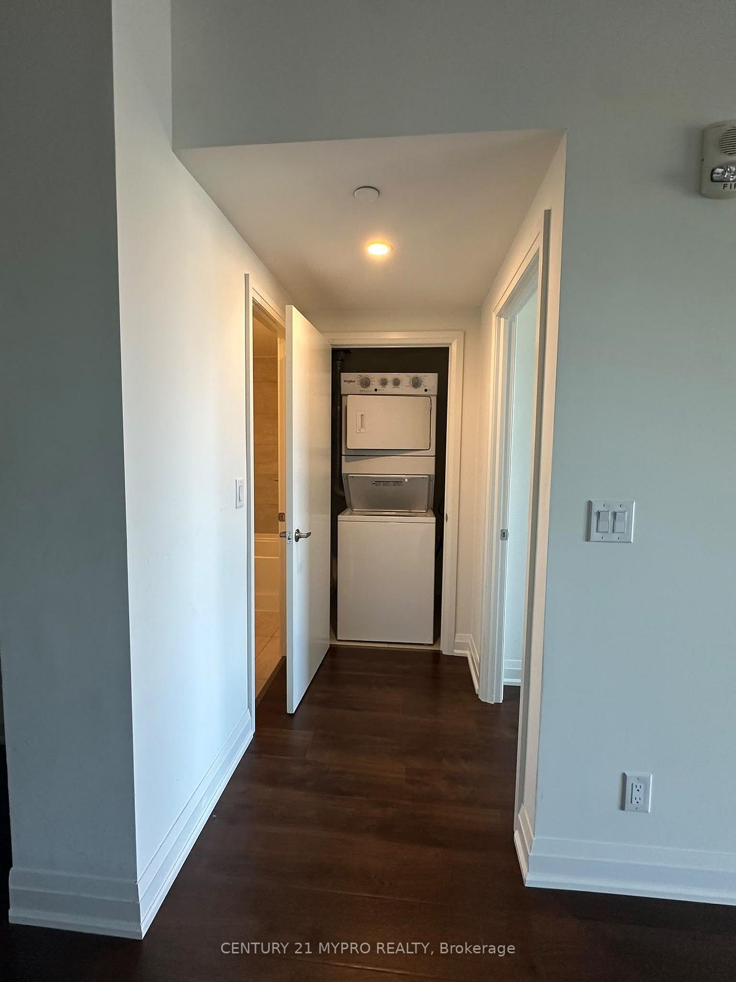 Photo 6 of Unit 1007, 58 Lakeside Terrace, Barrie, Little Lake — HOMEH