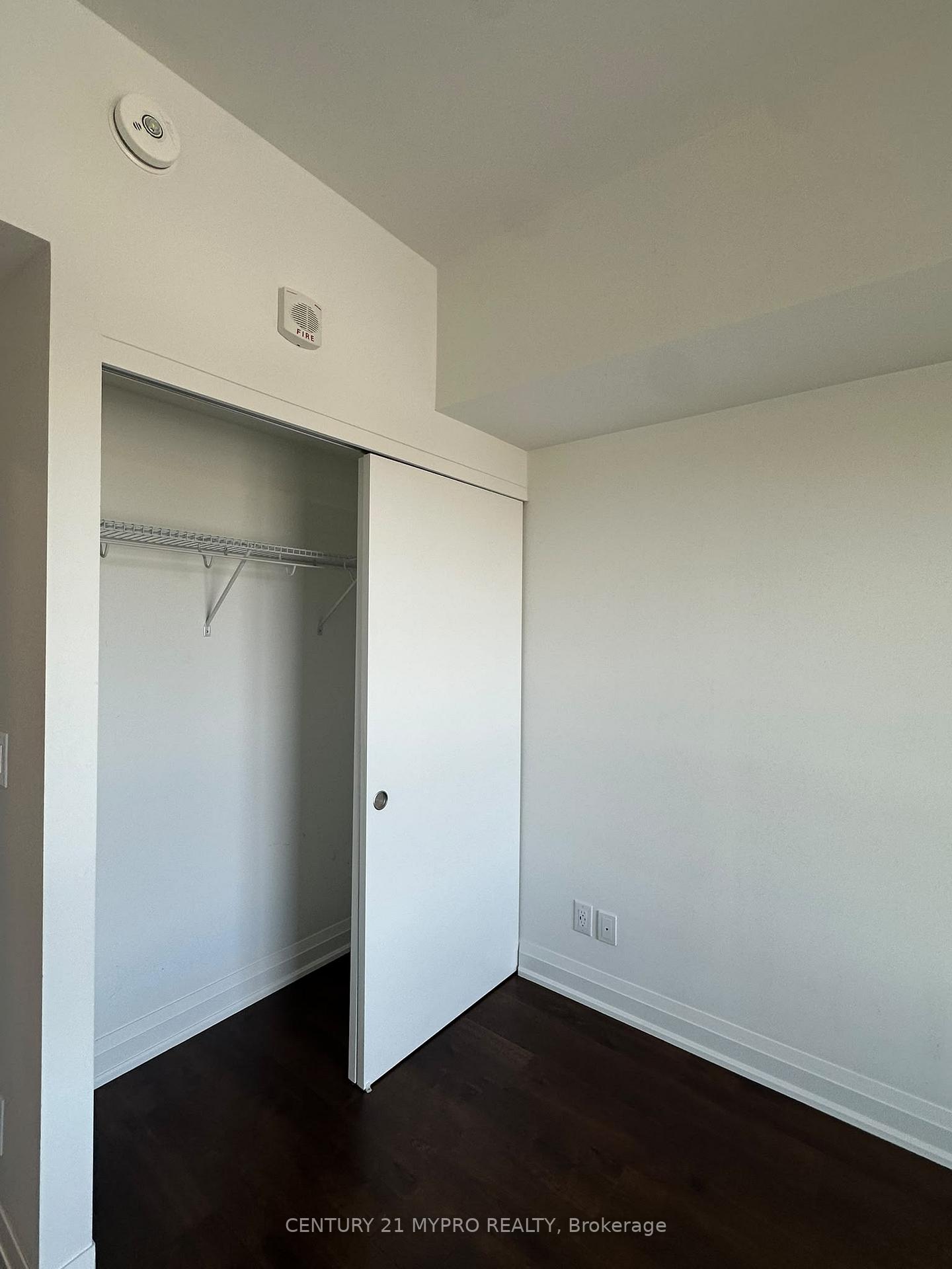 Photo 10 of Unit 1007, 58 Lakeside Terrace, Barrie, Little Lake — HOMEH