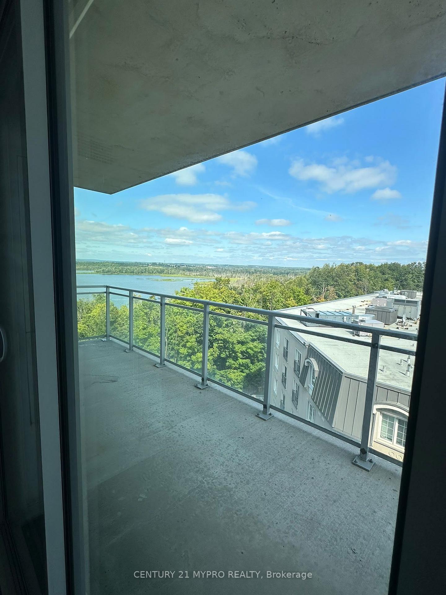 Photo 15 of Unit 1007, 58 Lakeside Terrace, Barrie, Little Lake — HOMEH