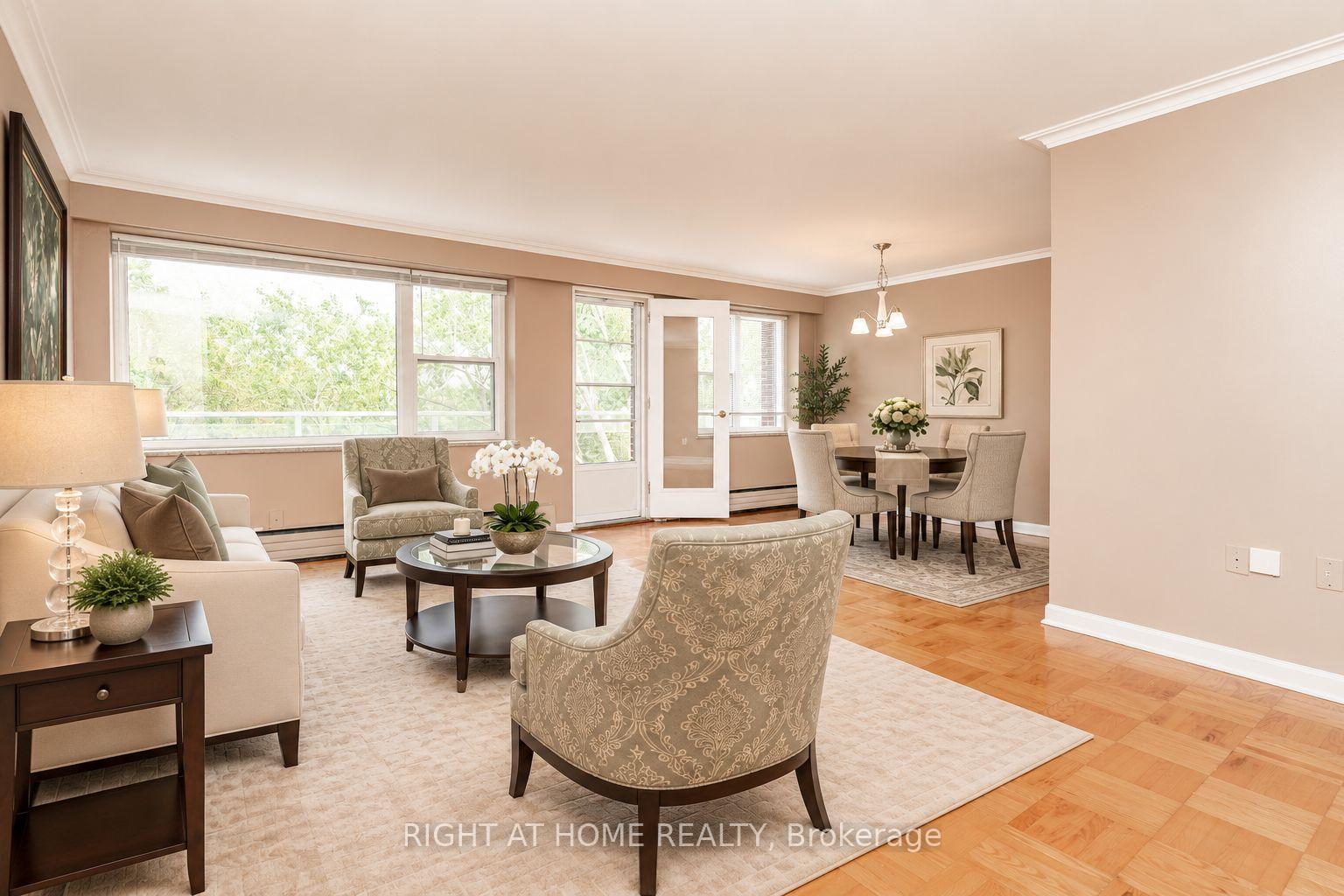 Photo 8 of Unit 406, 185 Stephen Drive, Etobicoke, Stonegate-Queensway — HOMEH