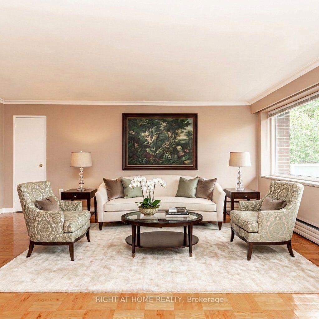 Photo 12 of Unit 406, 185 Stephen Drive, Etobicoke, Stonegate-Queensway — HOMEH