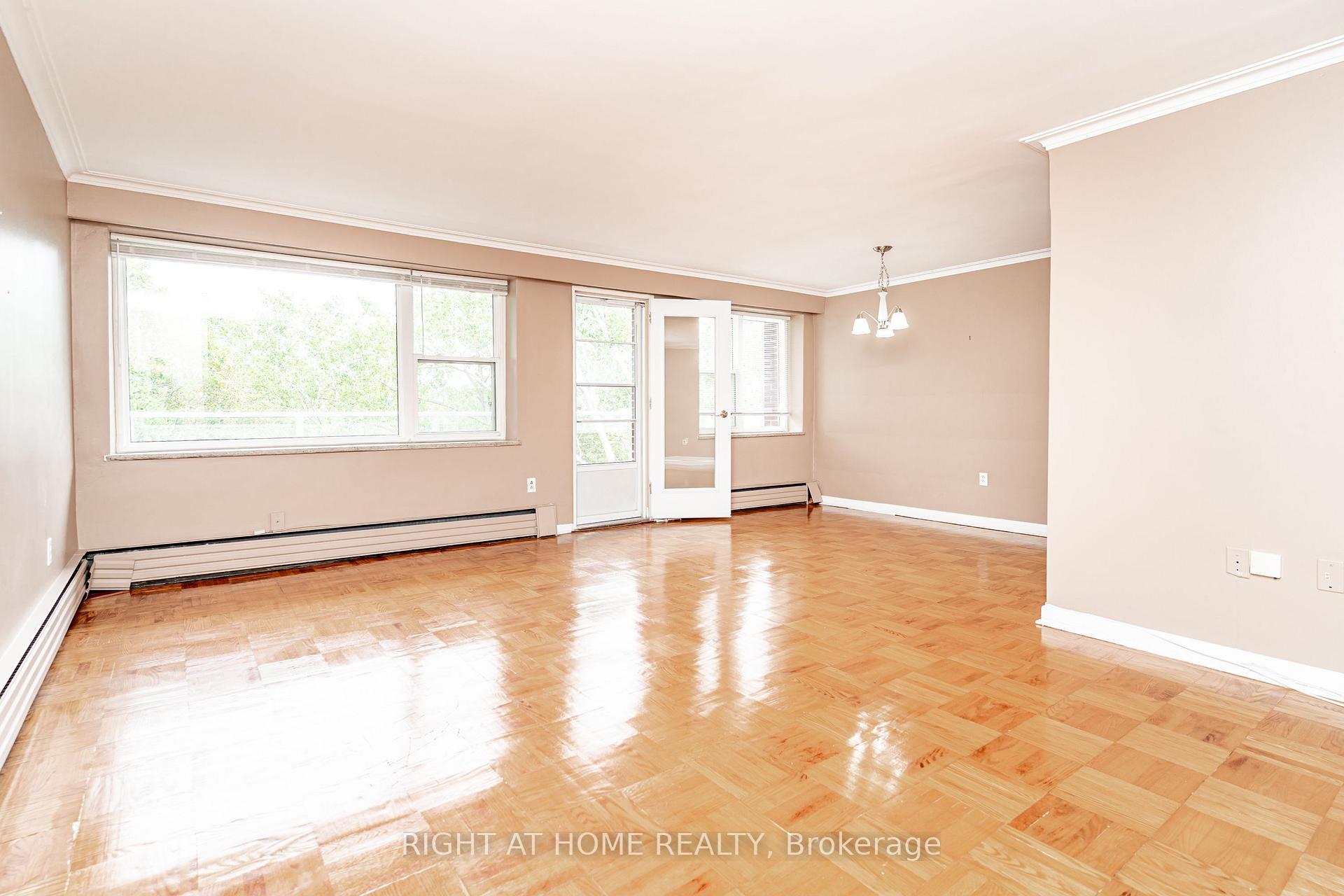 Photo 30 of Unit 406, 185 Stephen Drive, Etobicoke, Stonegate-Queensway — HOMEH