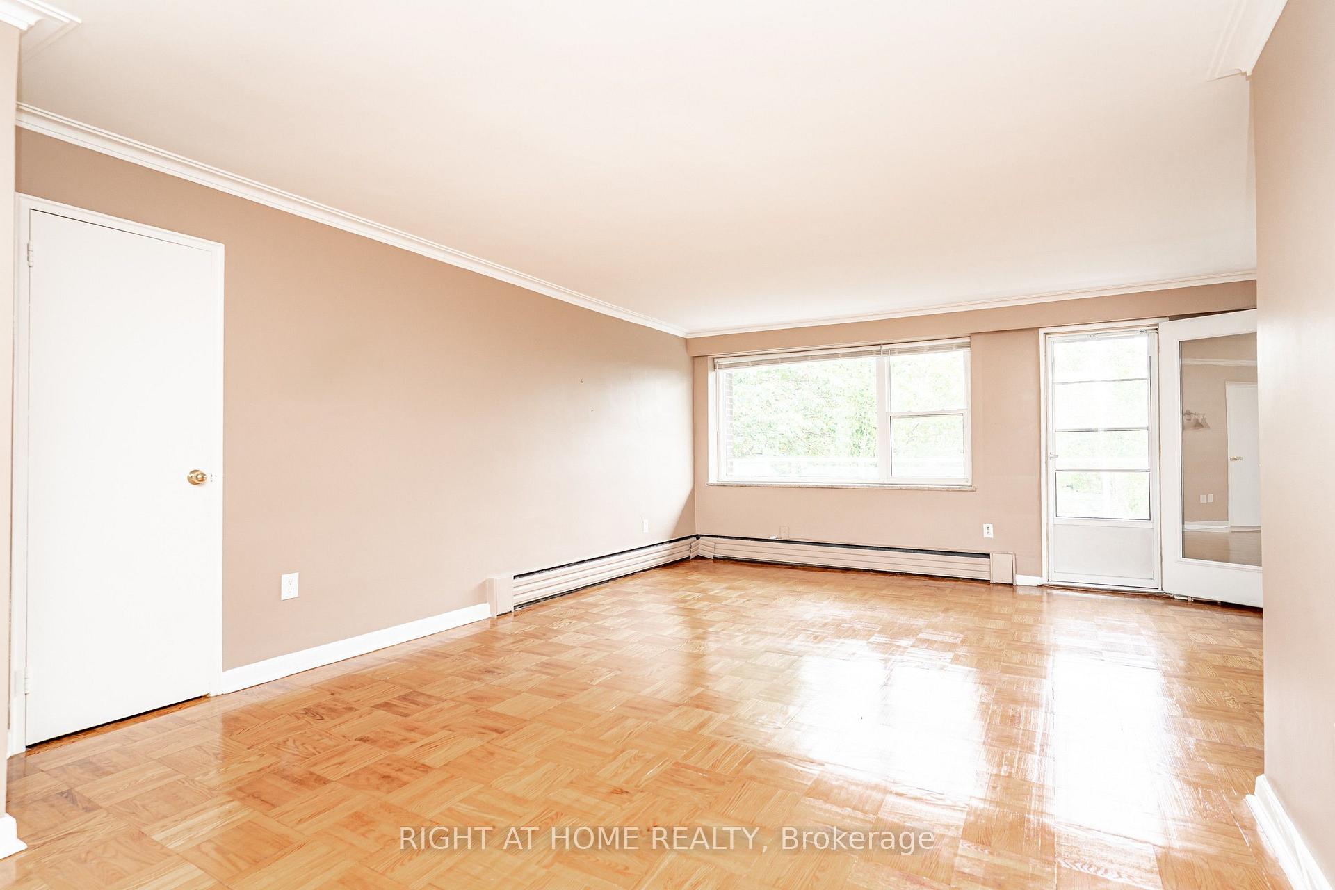 Photo 31 of Unit 406, 185 Stephen Drive, Etobicoke, Stonegate-Queensway — HOMEH