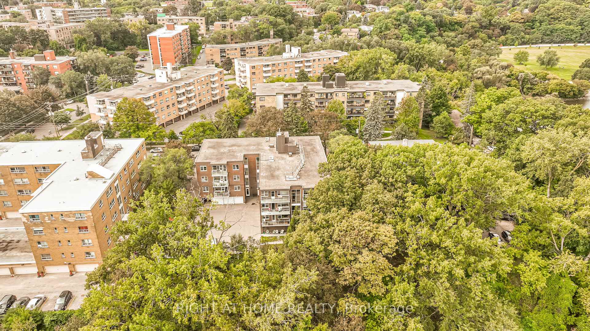 Photo 51 of Unit 406, 185 Stephen Drive, Etobicoke, Stonegate-Queensway — HOMEH