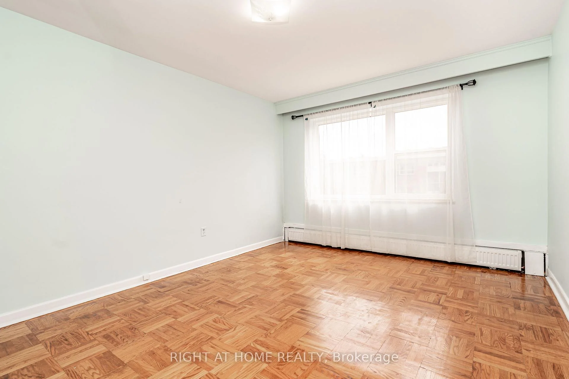 Photo 49 of Unit 406, 185 Stephen Drive, Etobicoke, Stonegate-Queensway — HOMEH
