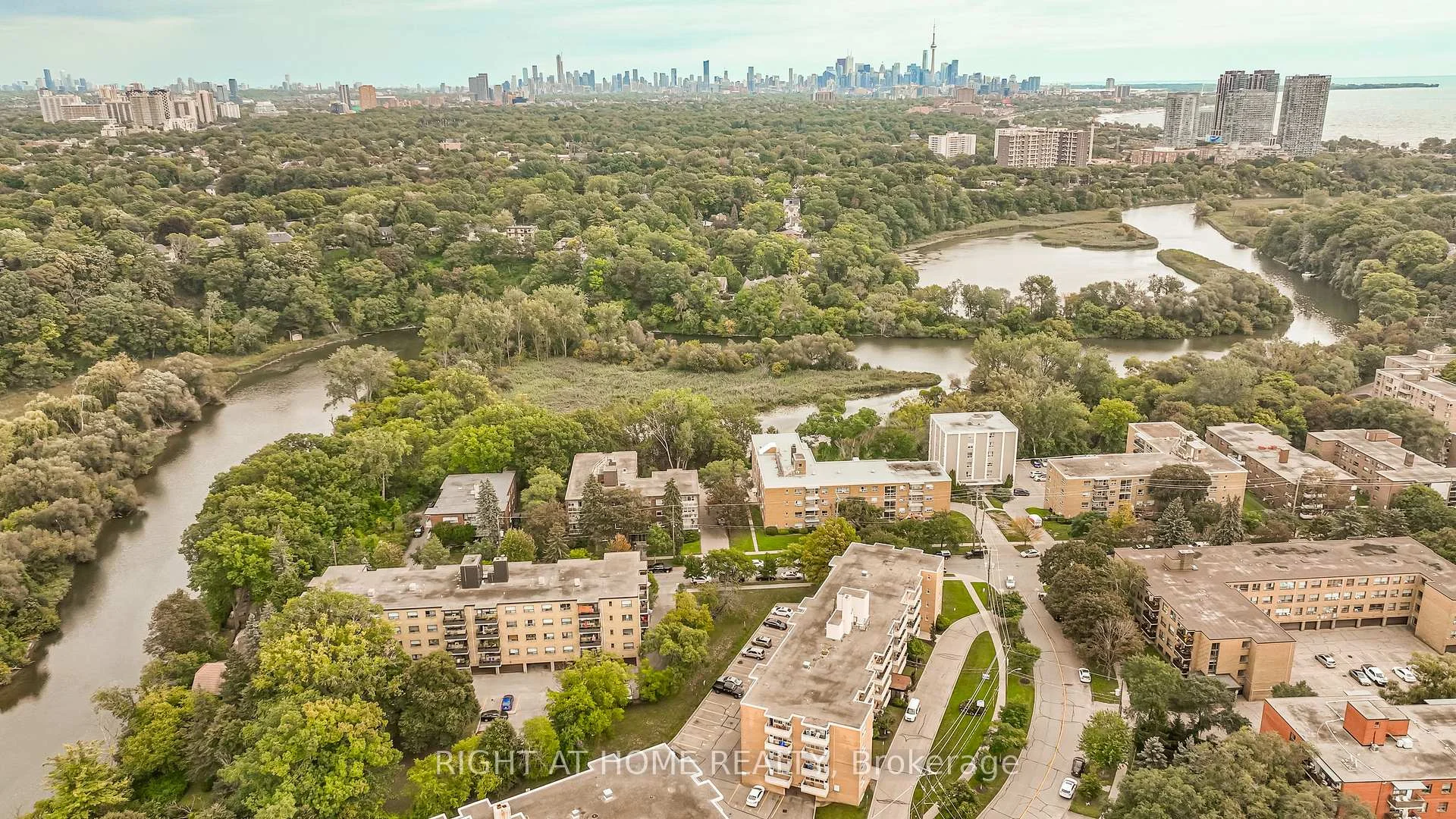 Photo 56 of Unit 406, 185 Stephen Drive, Etobicoke, Stonegate-Queensway — HOMEH