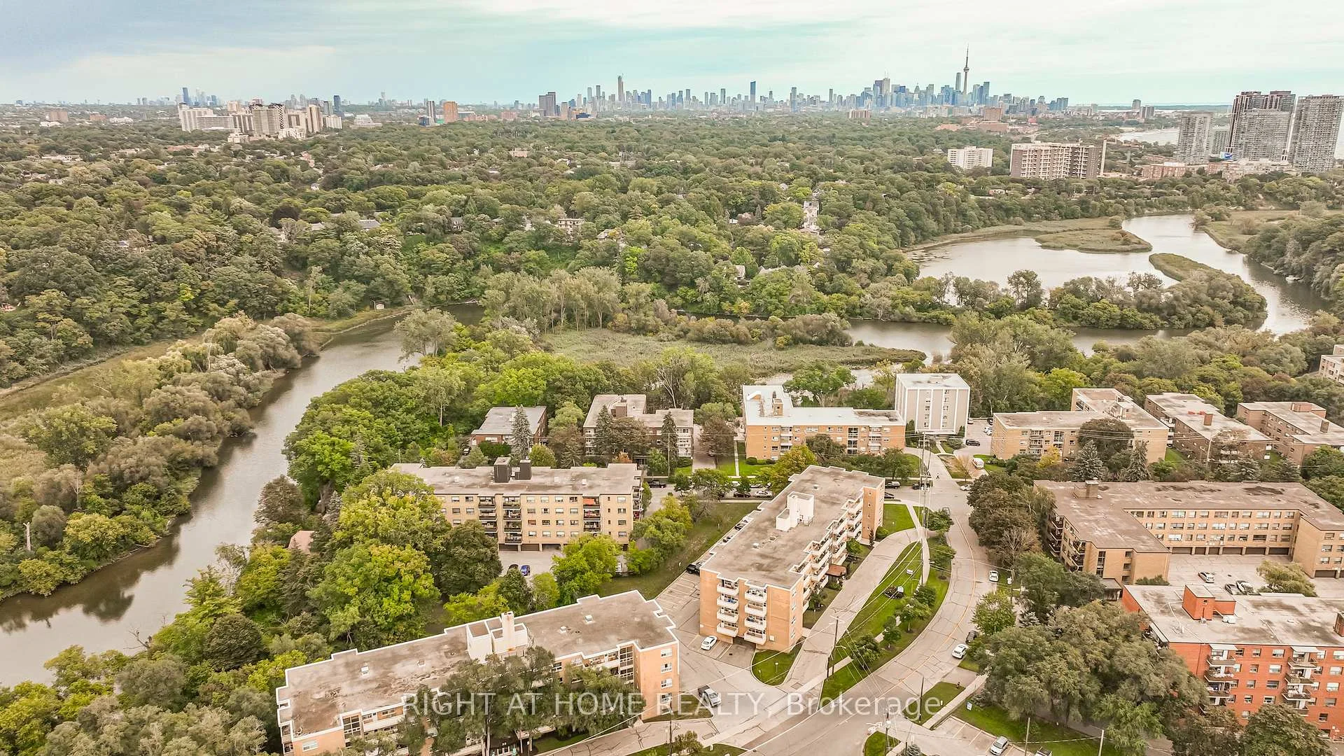 Photo 57 of Unit 406, 185 Stephen Drive, Etobicoke, Stonegate-Queensway — HOMEH