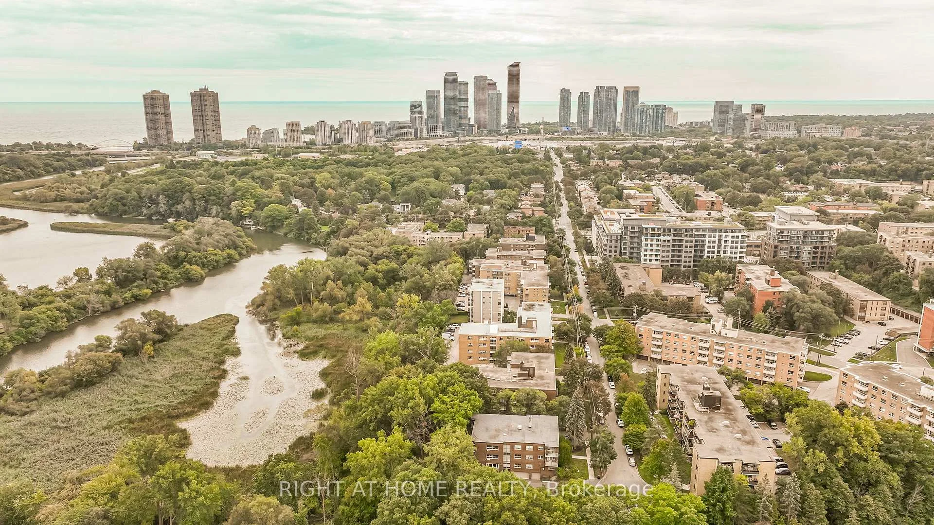 Photo 58 of Unit 406, 185 Stephen Drive, Etobicoke, Stonegate-Queensway — HOMEH