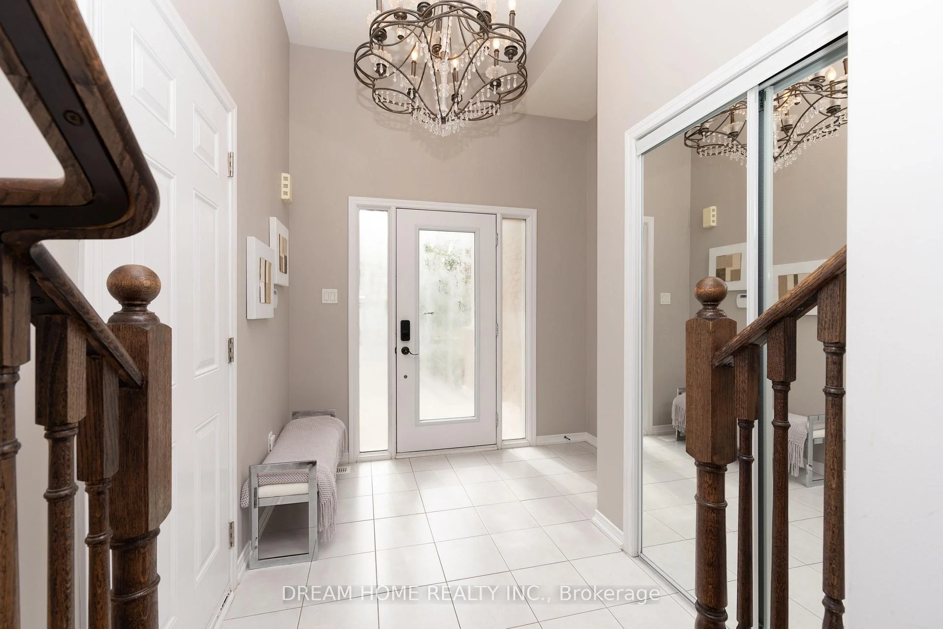 Photo 8 of 24 Spofford Drive, Whitchurch-Stouffville, Stouffville — HOMEH
