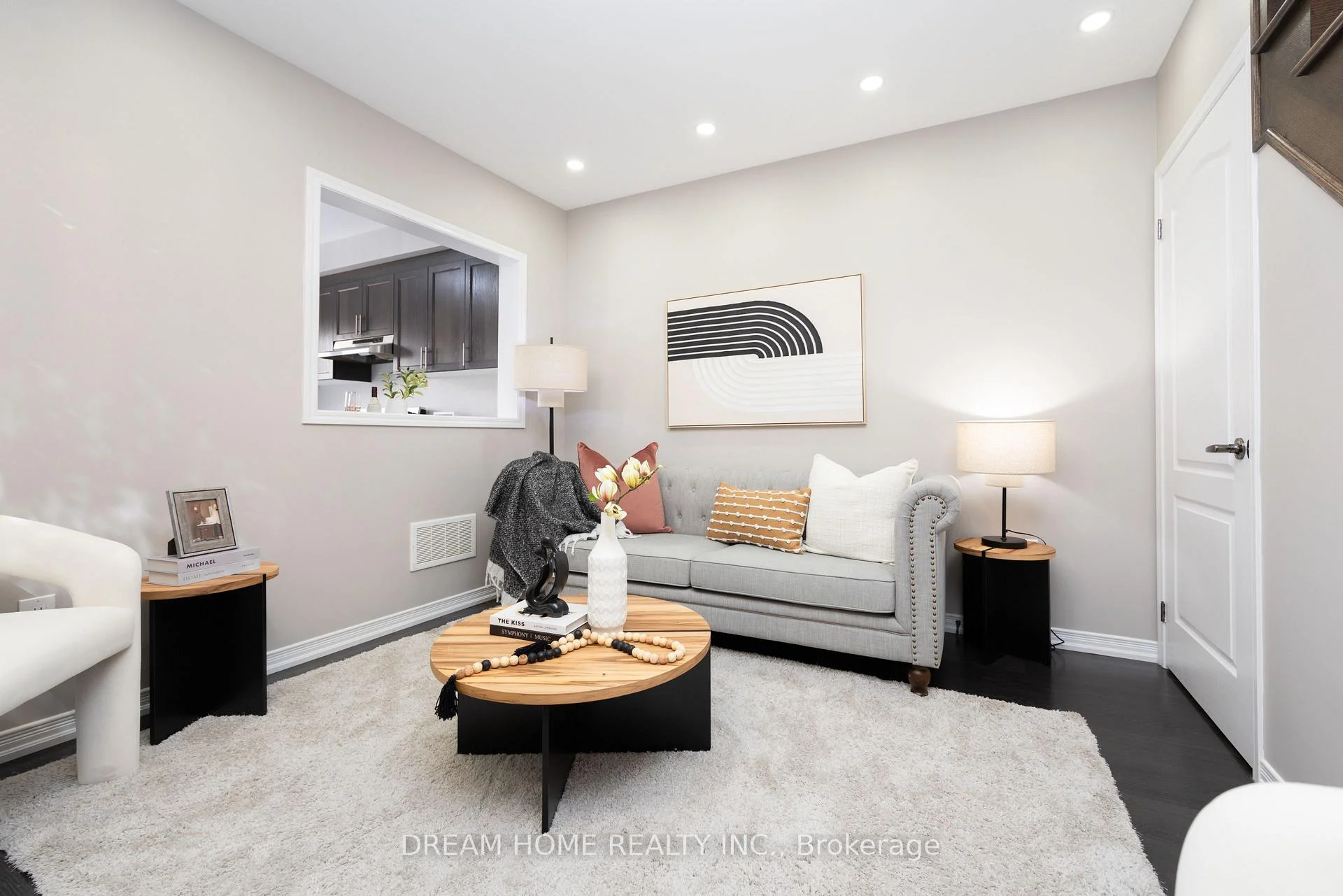 Photo 20 of 24 Spofford Drive, Whitchurch-Stouffville, Stouffville — HOMEH