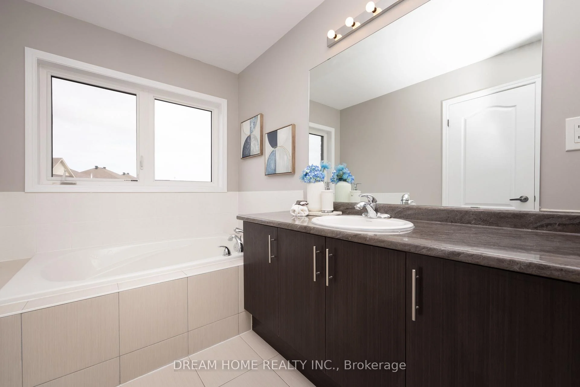 Photo 35 of 24 Spofford Drive, Whitchurch-Stouffville, Stouffville — HOMEH