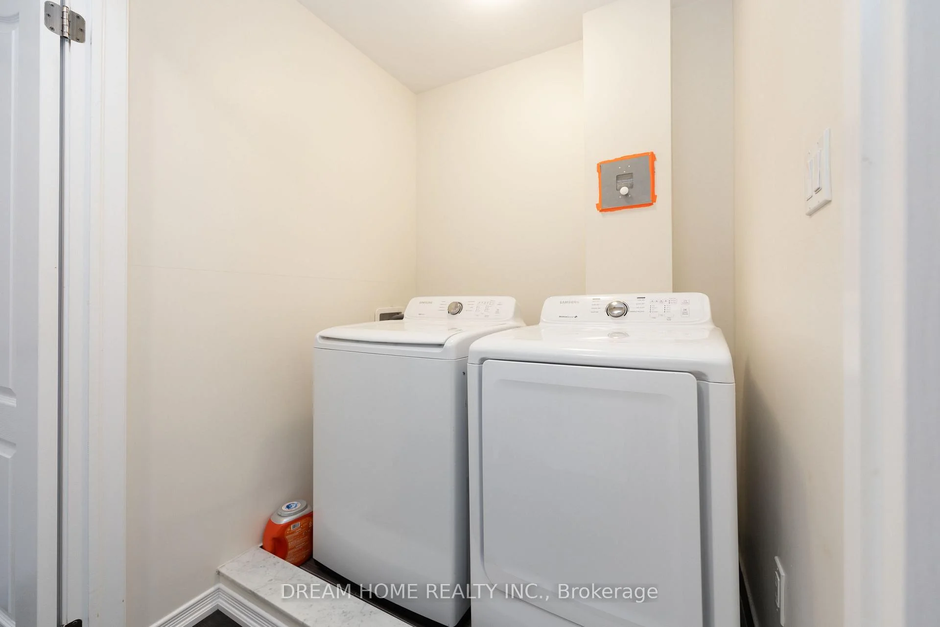 Photo 42 of 24 Spofford Drive, Whitchurch-Stouffville, Stouffville — HOMEH