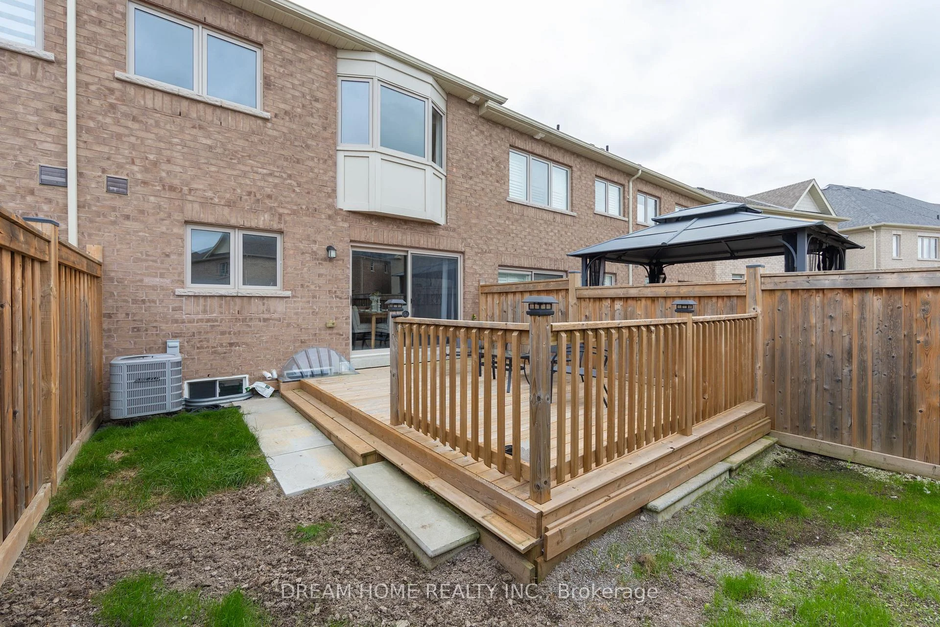 Photo 56 of 24 Spofford Drive, Whitchurch-Stouffville, Stouffville — HOMEH