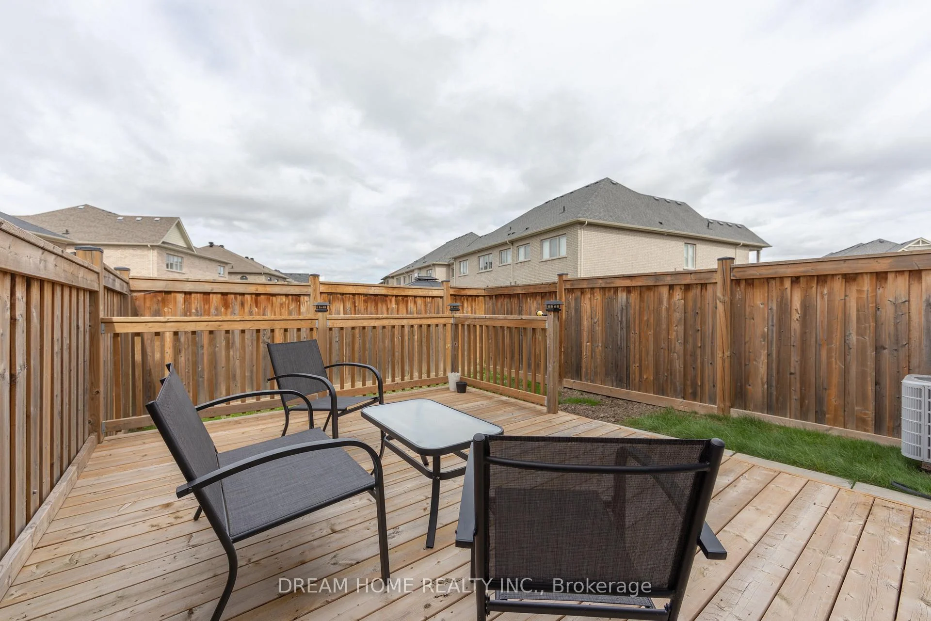 Photo 59 of 24 Spofford Drive, Whitchurch-Stouffville, Stouffville — HOMEH