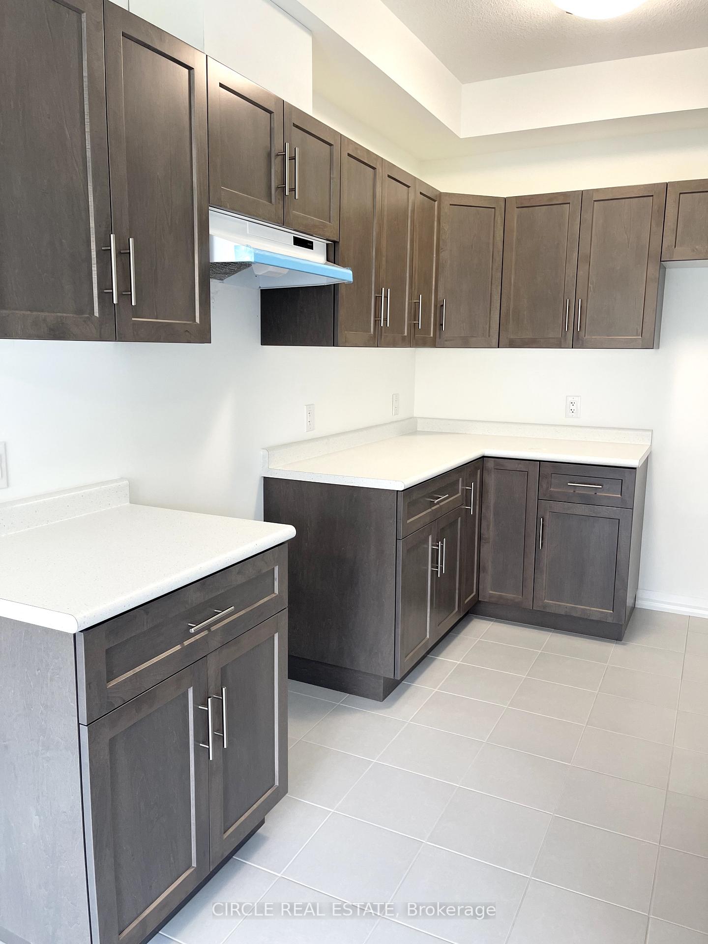 Photo 7 of 160 Bur Oak Drive, Thorold, Confederation Heights — HOMEH