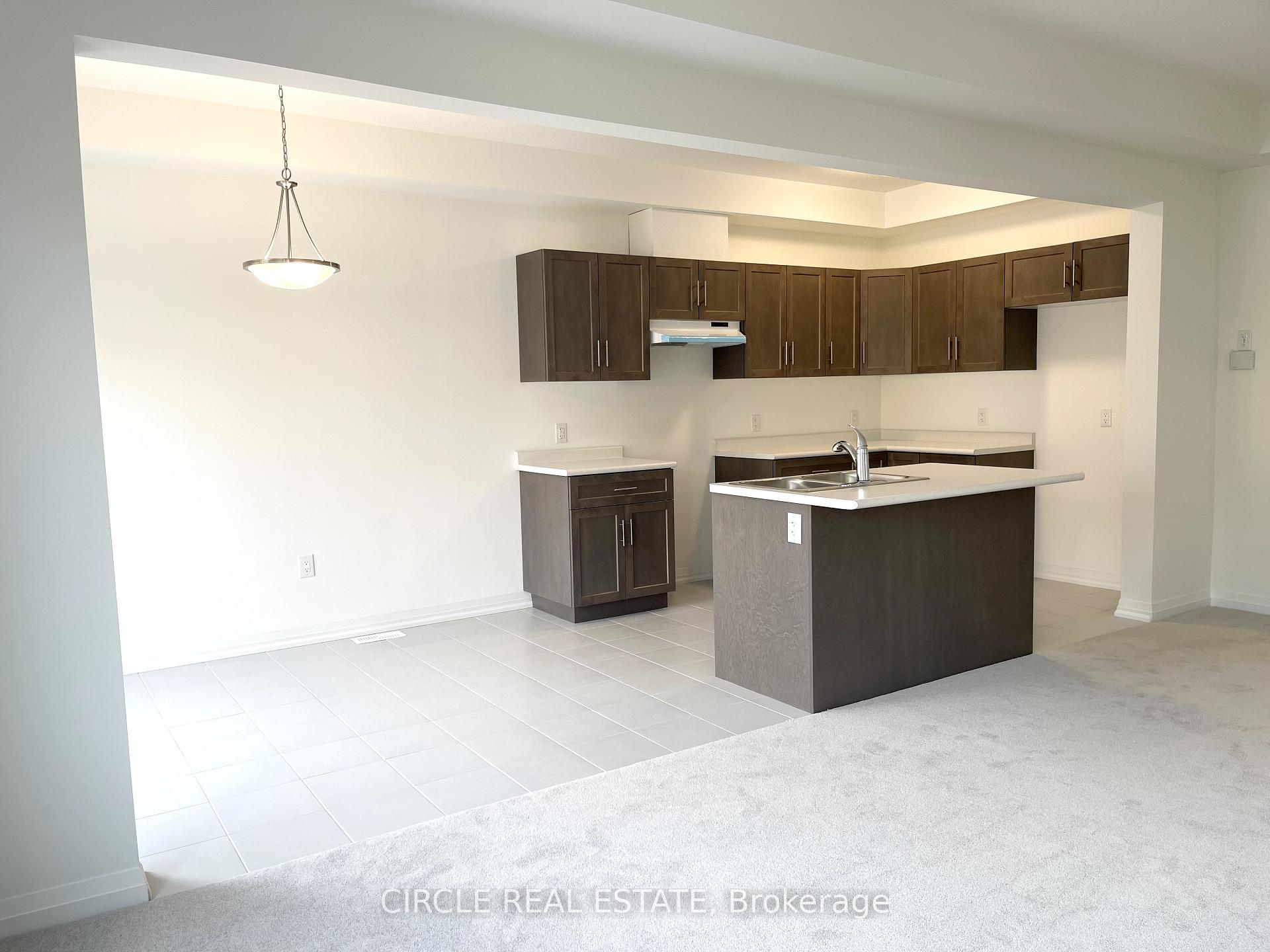 Photo 8 of 160 Bur Oak Drive, Thorold, Confederation Heights — HOMEH