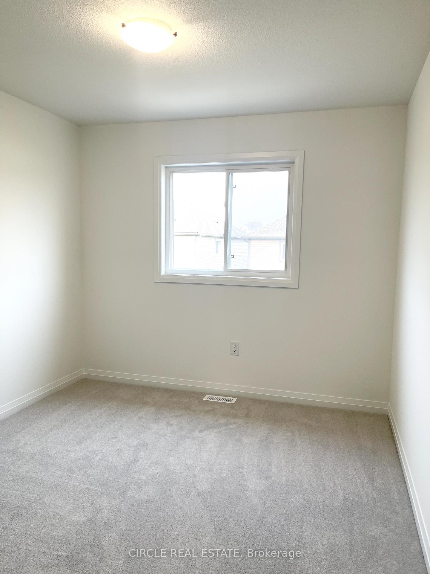 Photo 23 of 160 Bur Oak Drive, Thorold, Confederation Heights — HOMEH