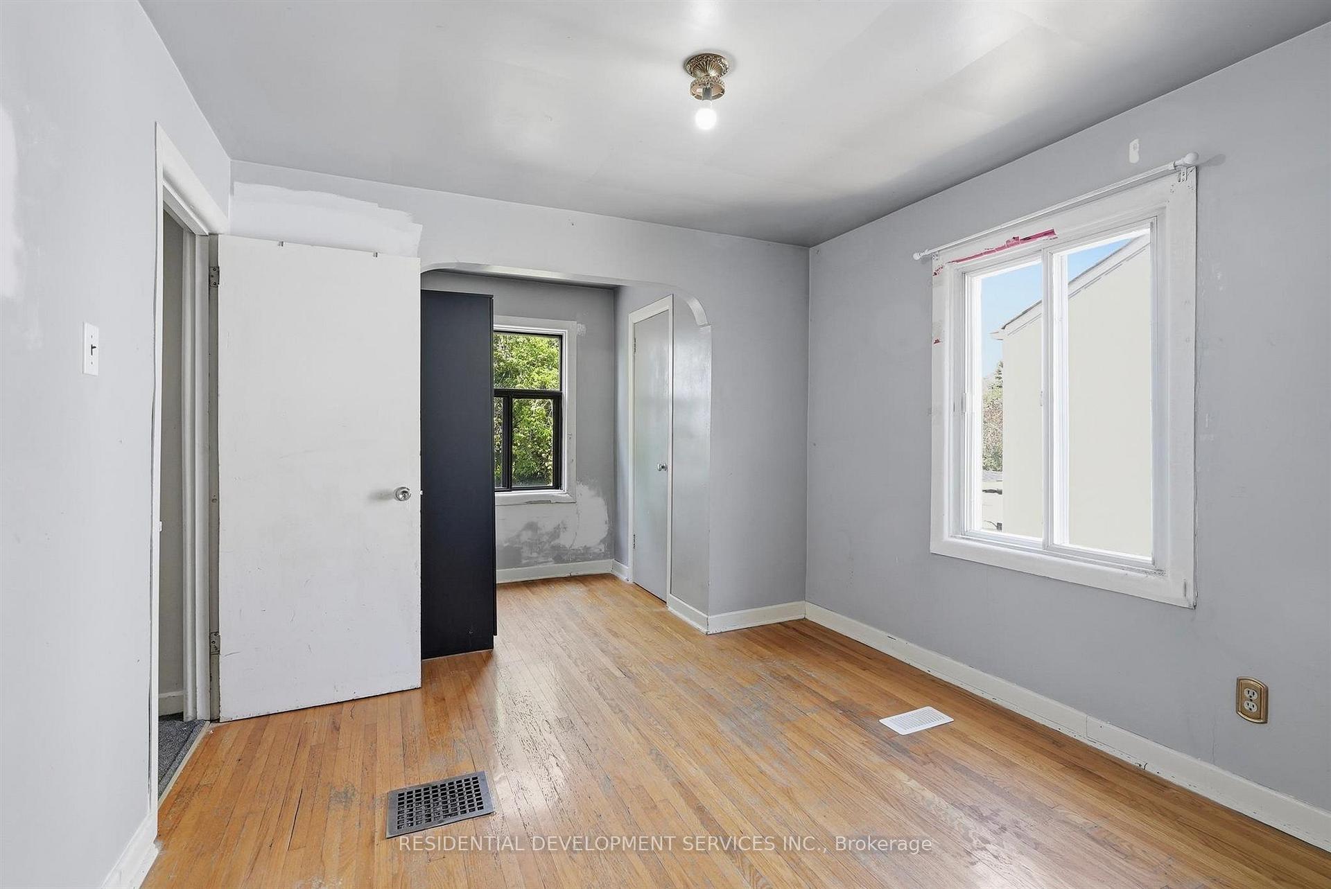 Photo 21 of 21 Eastgate Crescent, Scarborough, Clairlea-Birchmount — HOMEH