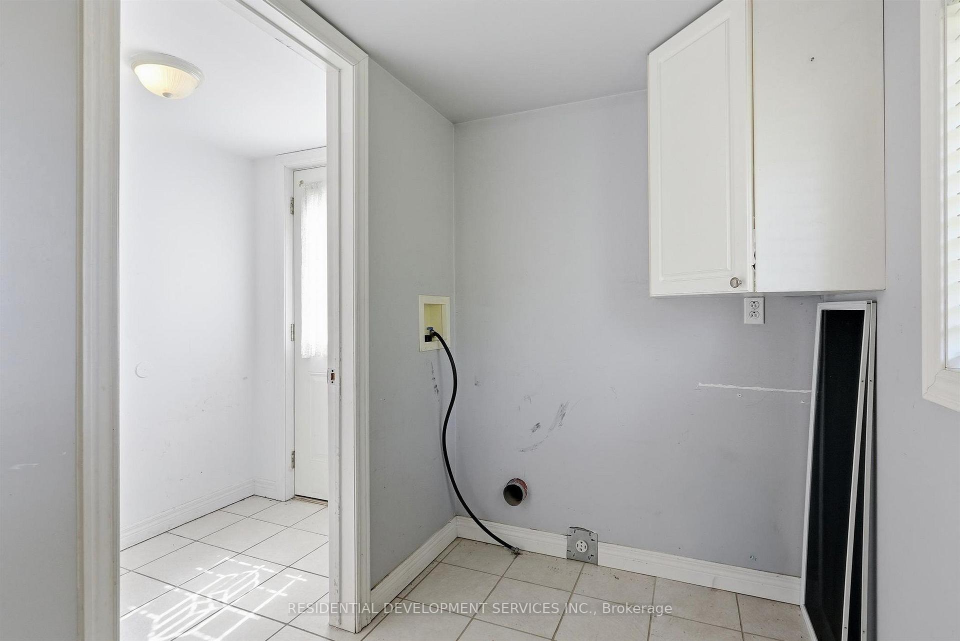 Photo 30 of 21 Eastgate Crescent, Scarborough, Clairlea-Birchmount — HOMEH