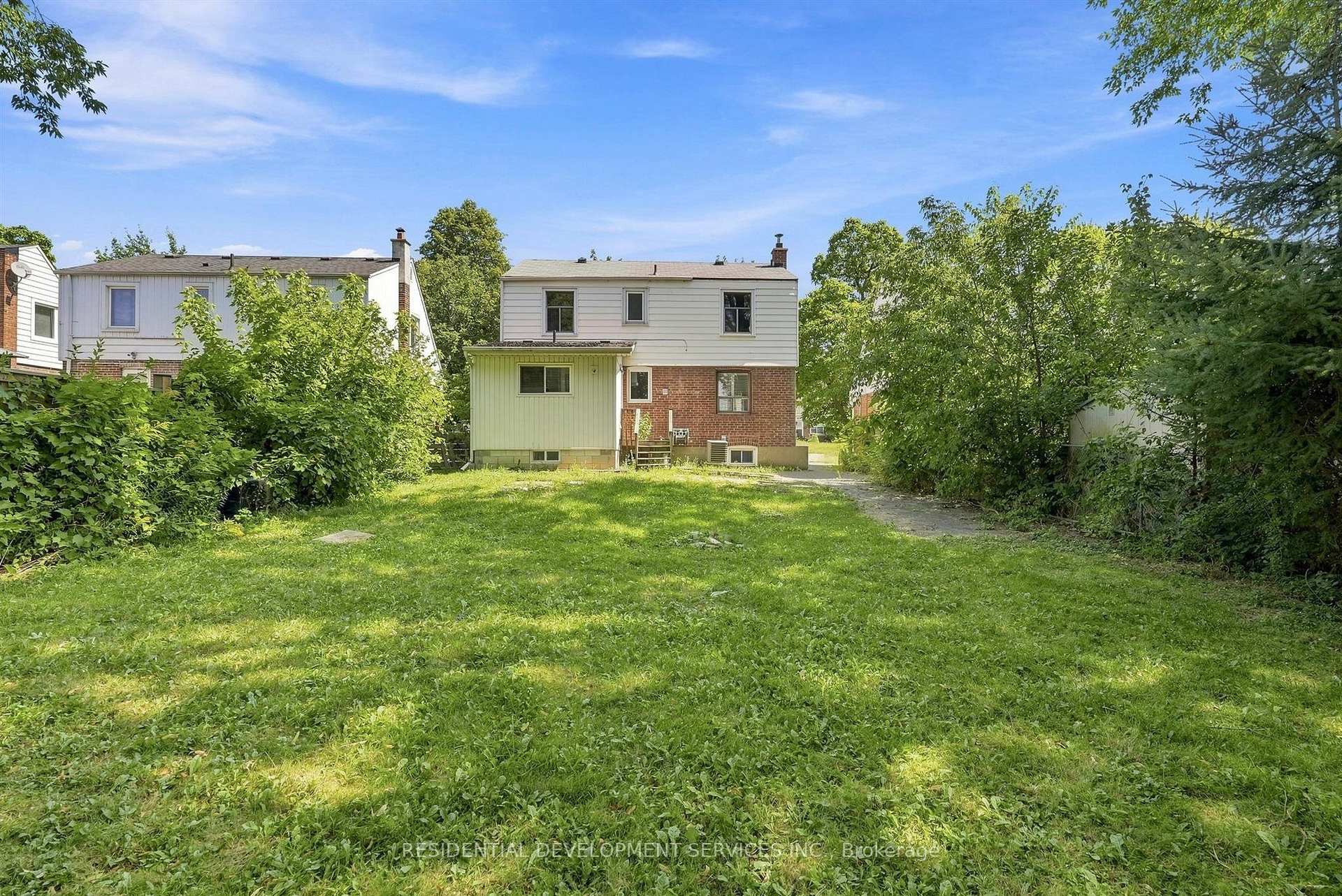 Photo 49 of 21 Eastgate Crescent, Scarborough, Clairlea-Birchmount — HOMEH