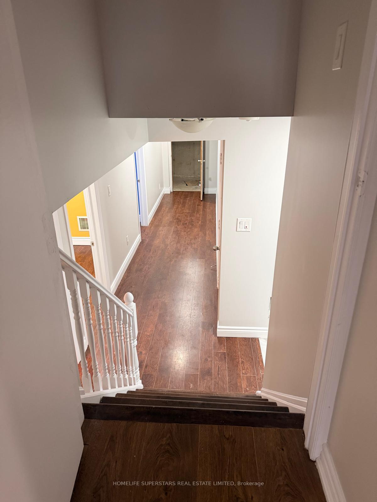 Photo 7 of 2 Hoddle Crescent, Kitchener, Forest Heights — HOMEH