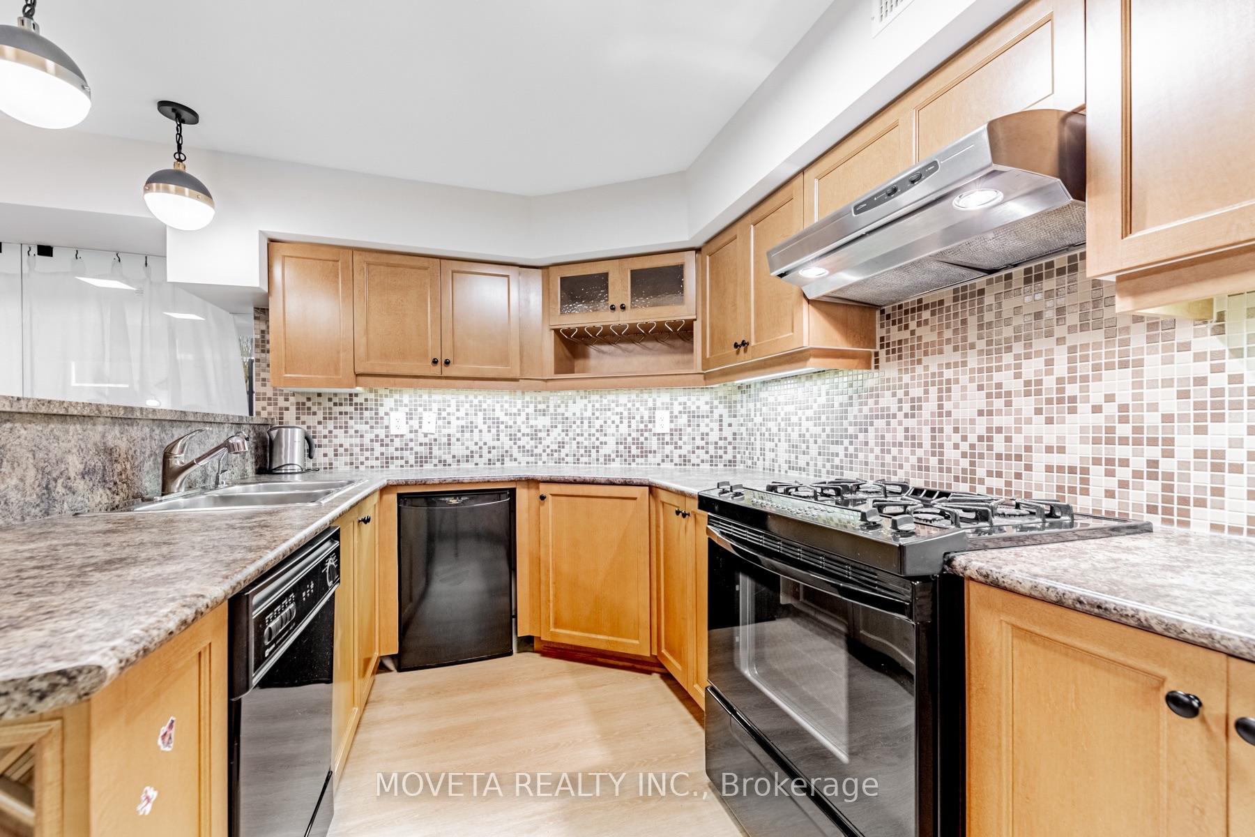 Photo 37 of 59 Mellings Drive, Vaughan, East Woodbridge — HOMEH