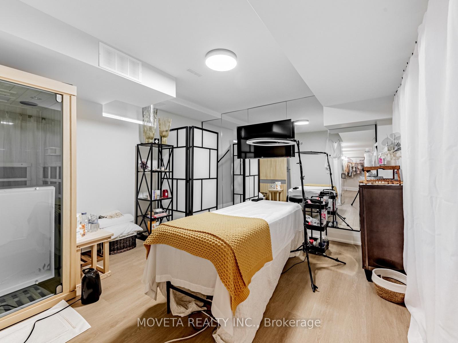 Photo 39 of 59 Mellings Drive, Vaughan, East Woodbridge — HOMEH