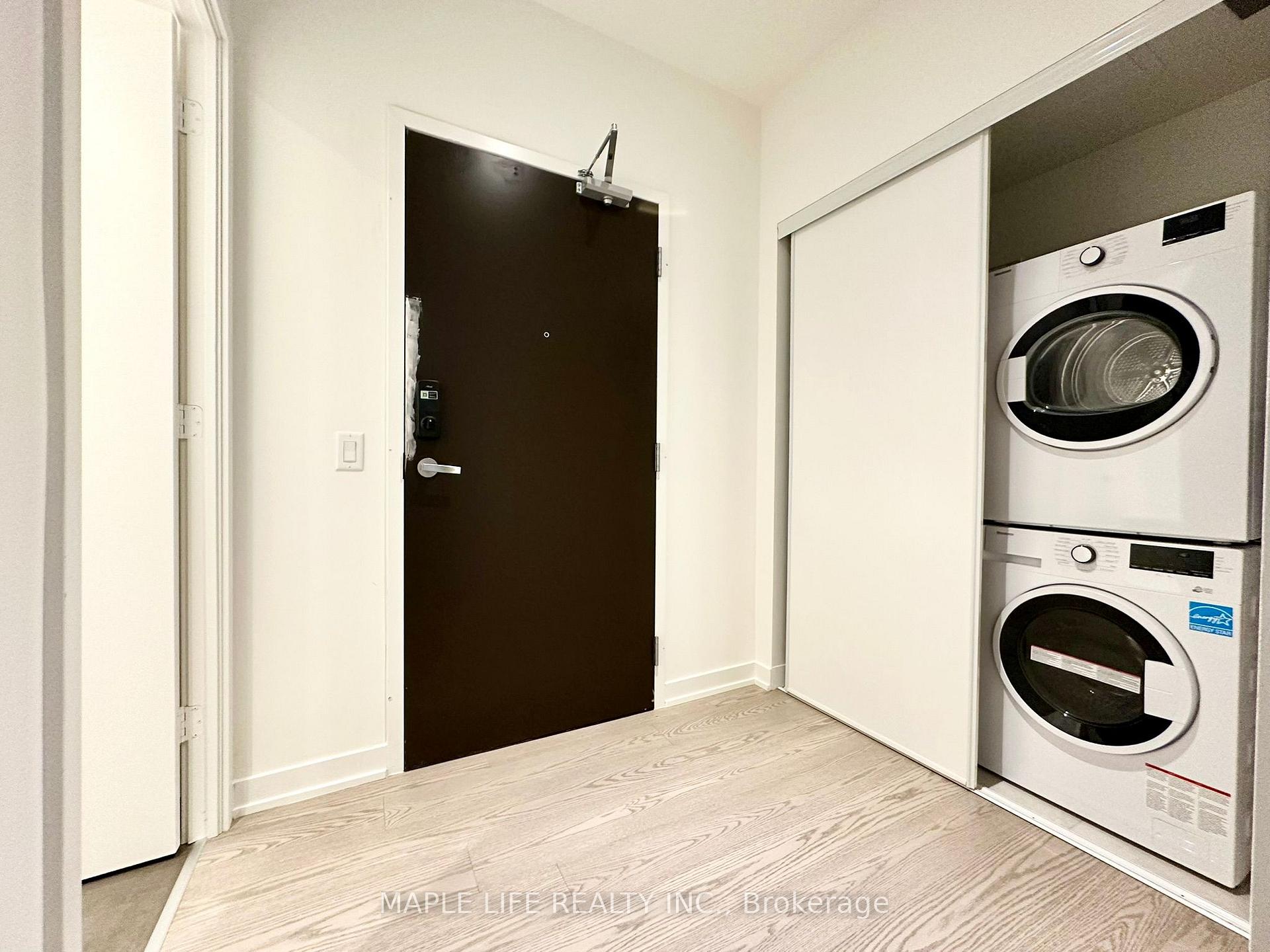 Photo 5 of Unit 603, 448 Burnhamthorpe Road, Mississauga, City Centre — HOMEH