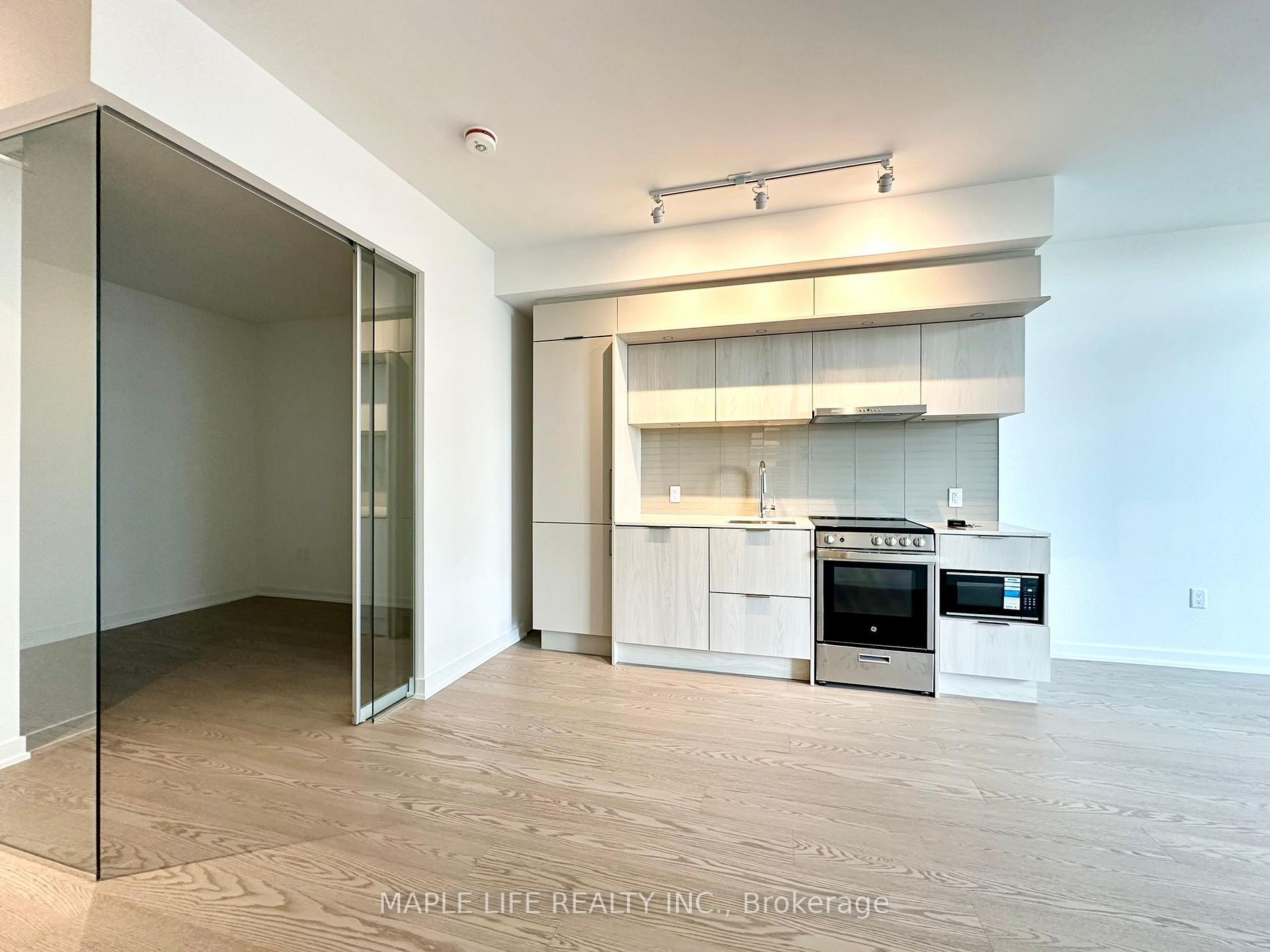 Photo 8 of Unit 603, 448 Burnhamthorpe Road, Mississauga, City Centre — HOMEH