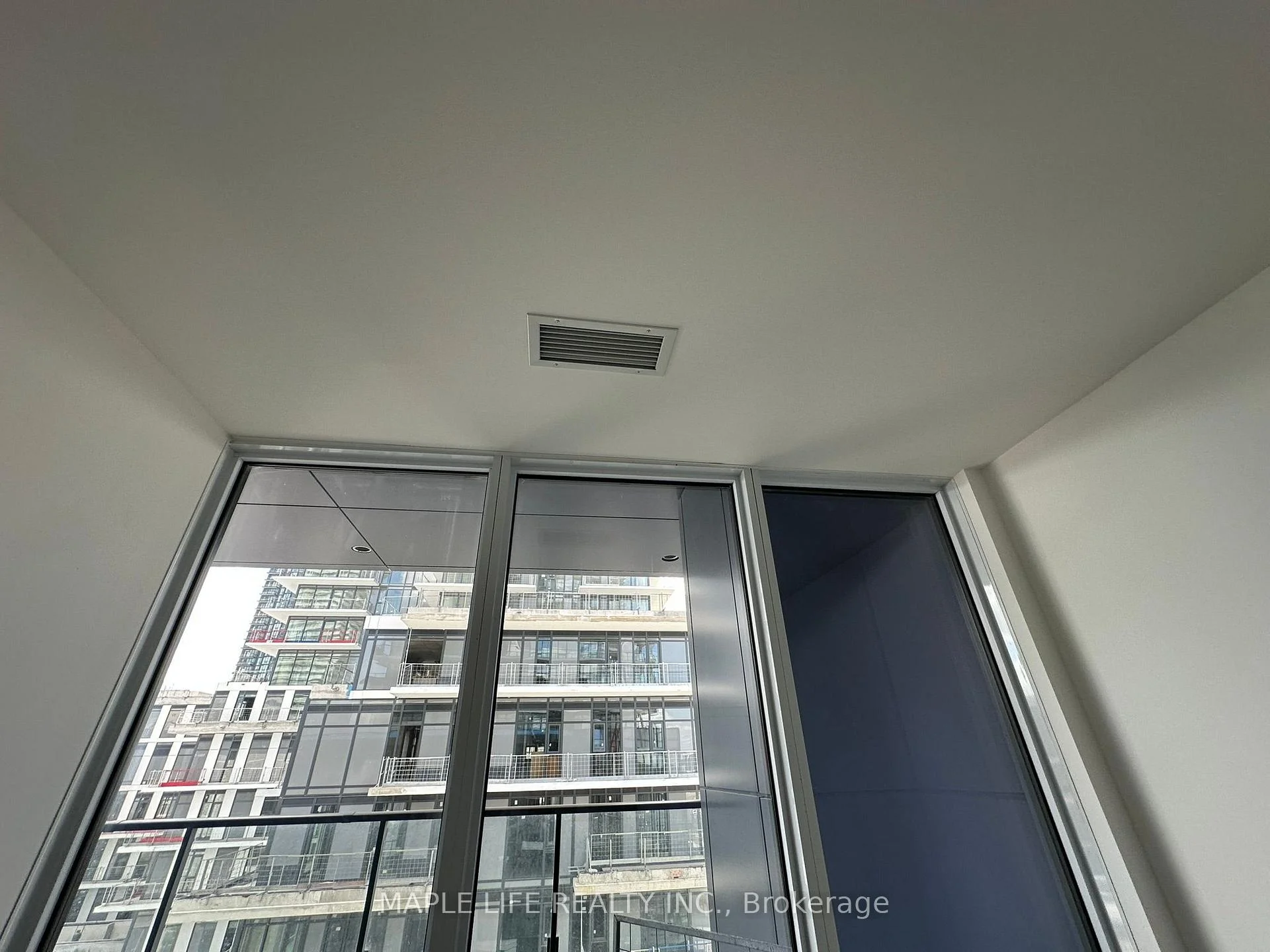 Photo 7 of Unit 603, 448 Burnhamthorpe Road, Mississauga, City Centre — HOMEH